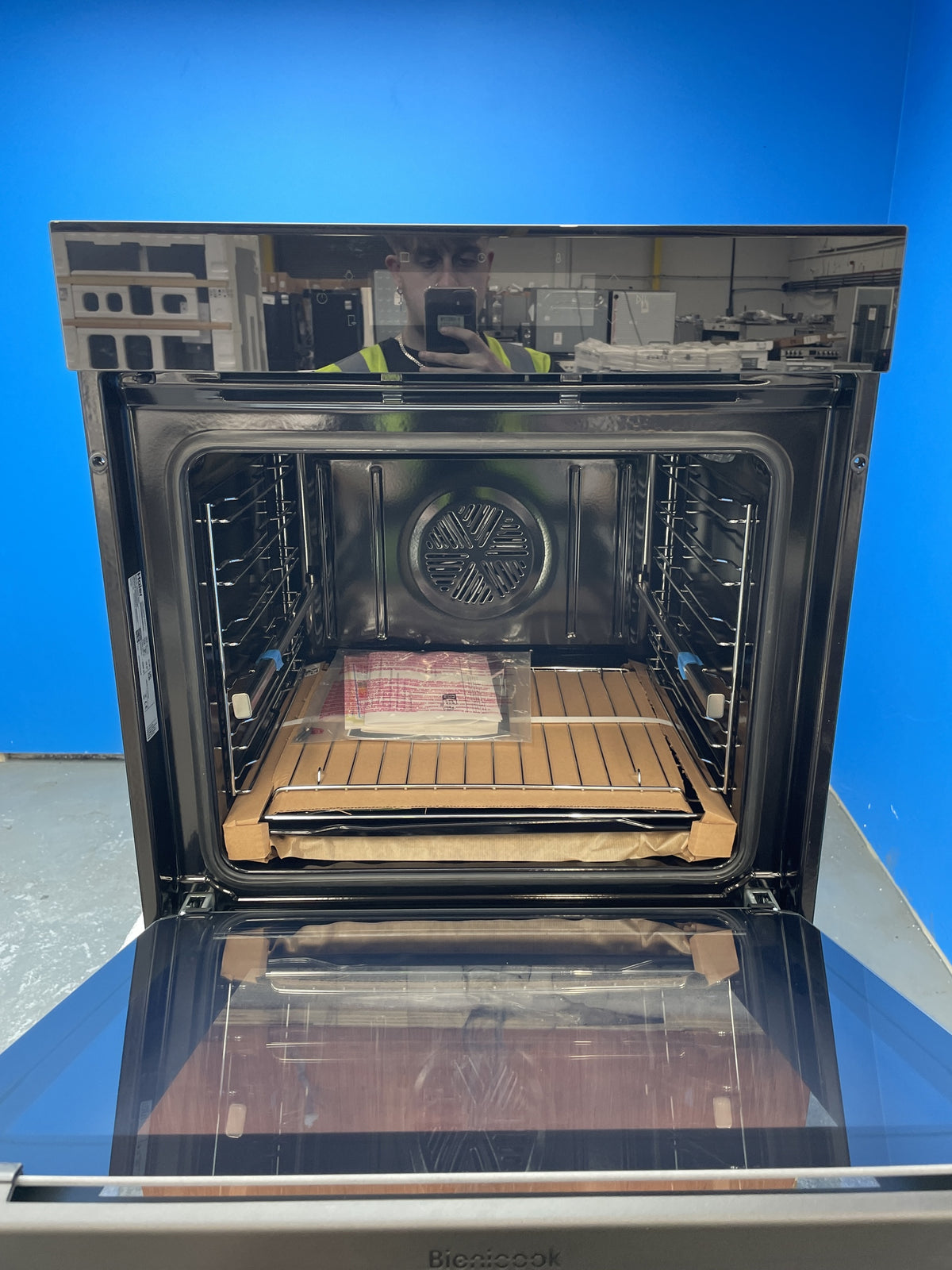 #GRC-160-389 - Haier ID Series 2 H6 ID25G3HTB1 Wi-Fi Built-In Electric Single Oven