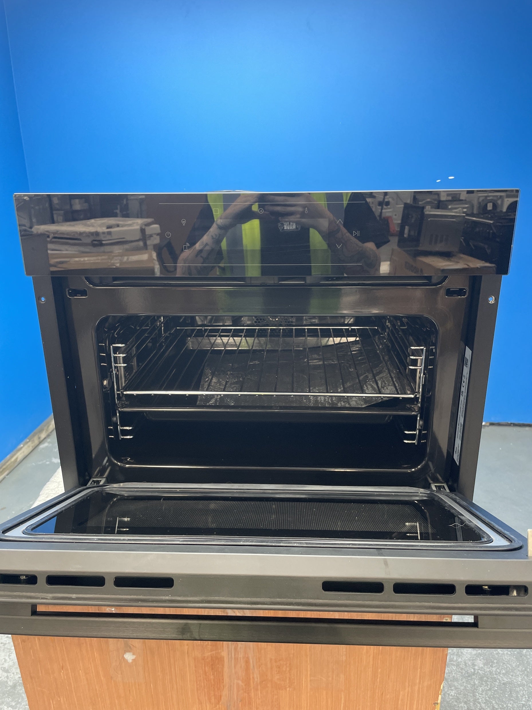 #GRC-159-281 - Hoover HO4MWM9G6NQB Built In 44L Combination Microwave Oven