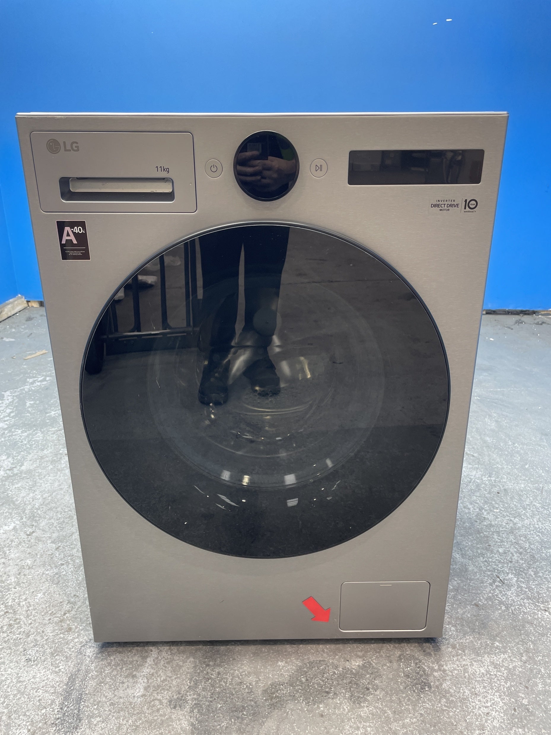 #GRC-158-050 - LG F4X7011TSB 11kg 1400rpm AI Direct Drive Washing Machine