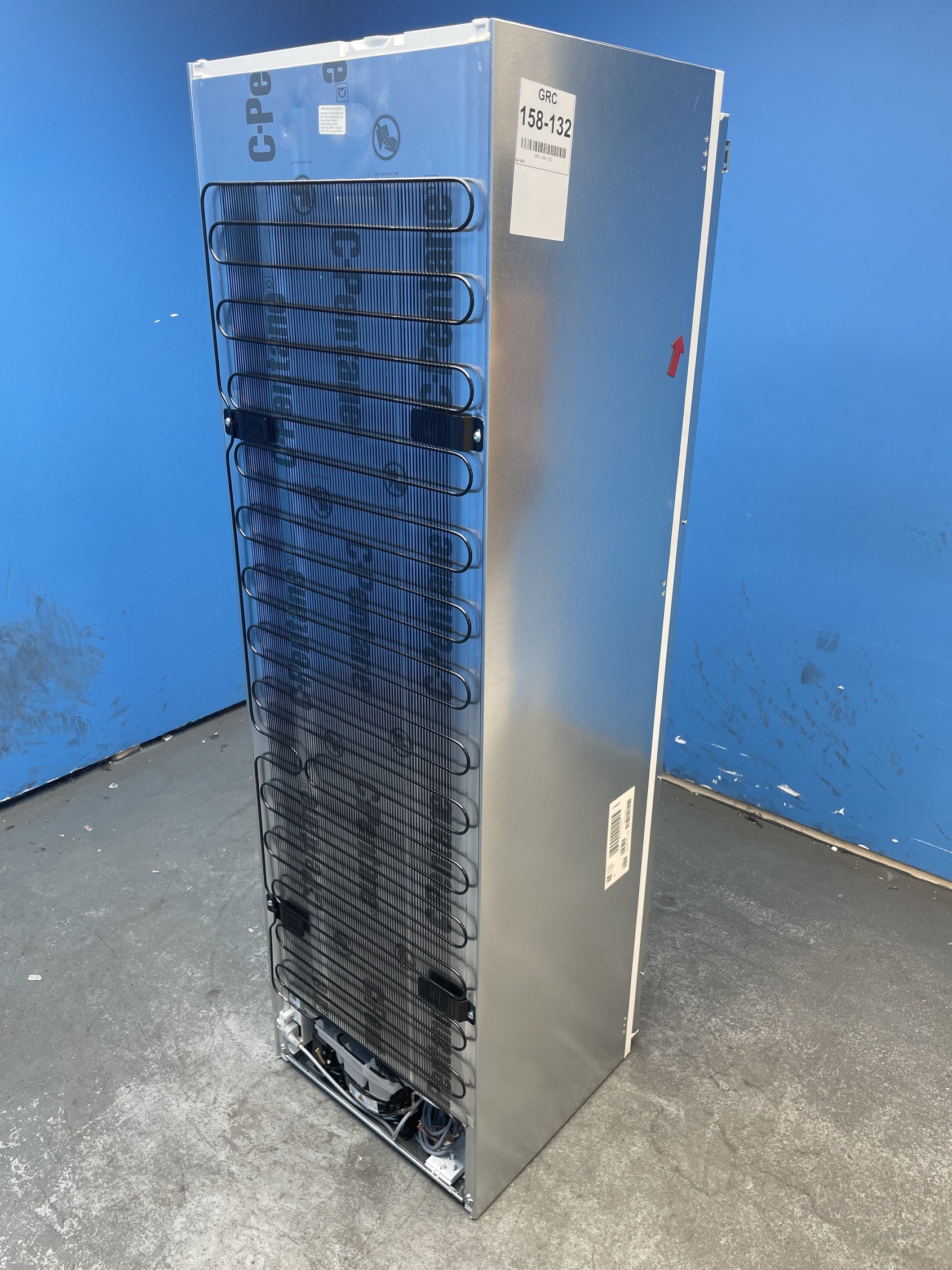 #GRC-158-132 - Bosch KIR81VFE0G 310L Integrated Tall Fridge with MultiBox
