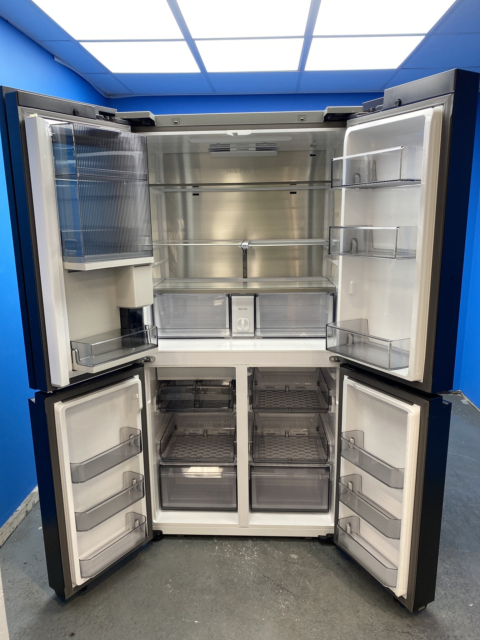 Samsung Bespoke RF65DB970E22 See-Thru Door American Fridge Freezer