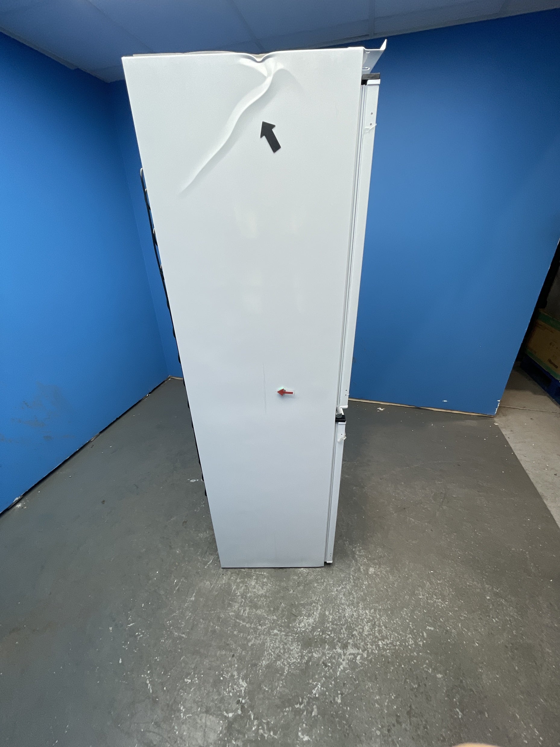 Hoover HOB50N518EVK Integrated 228 Litre Frost Free Fridge Freezer