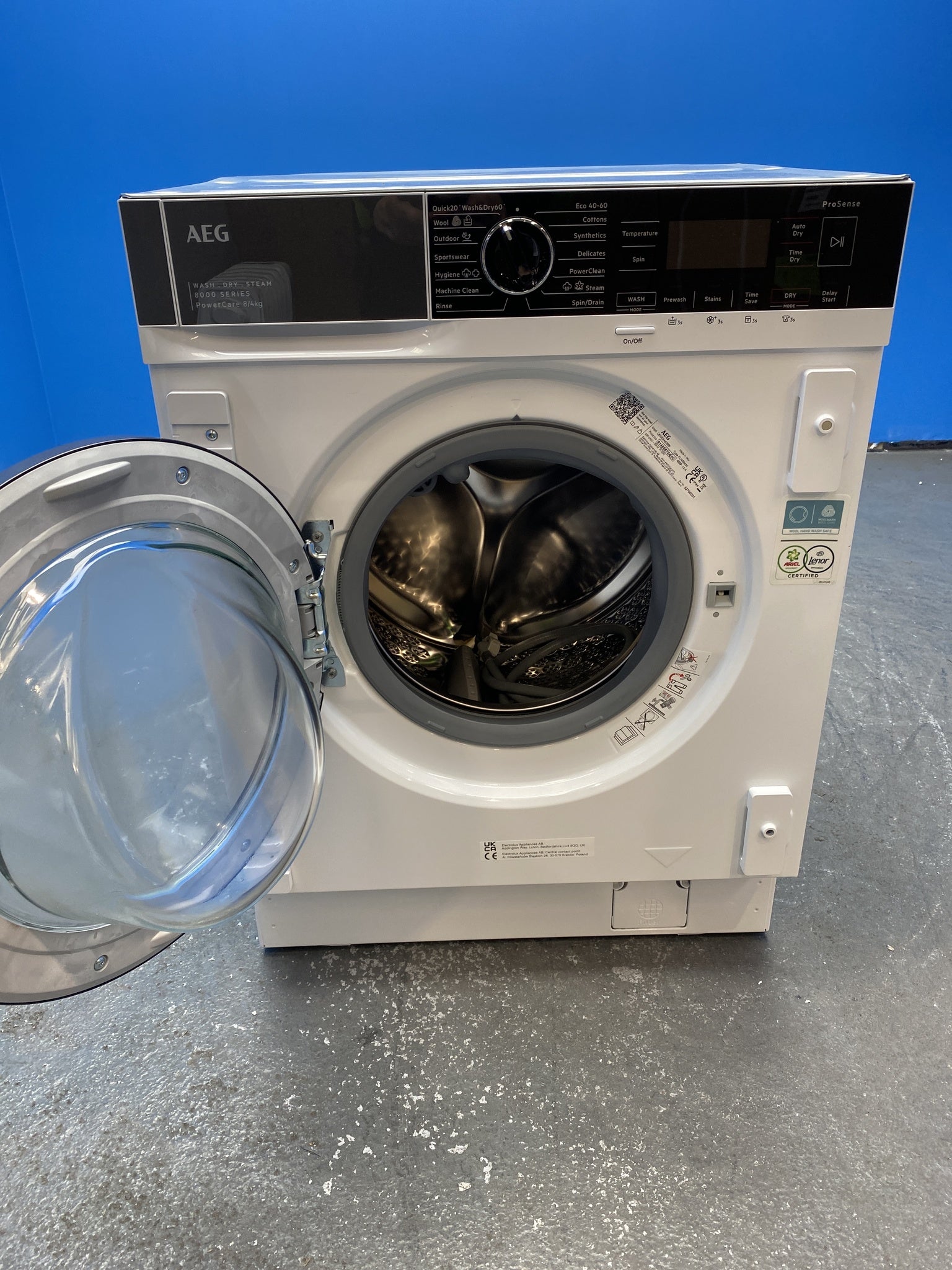 AEG 8000 PowerCare L8WE84636BI 8/4kg 1600rpm Integrated Washer Dryer