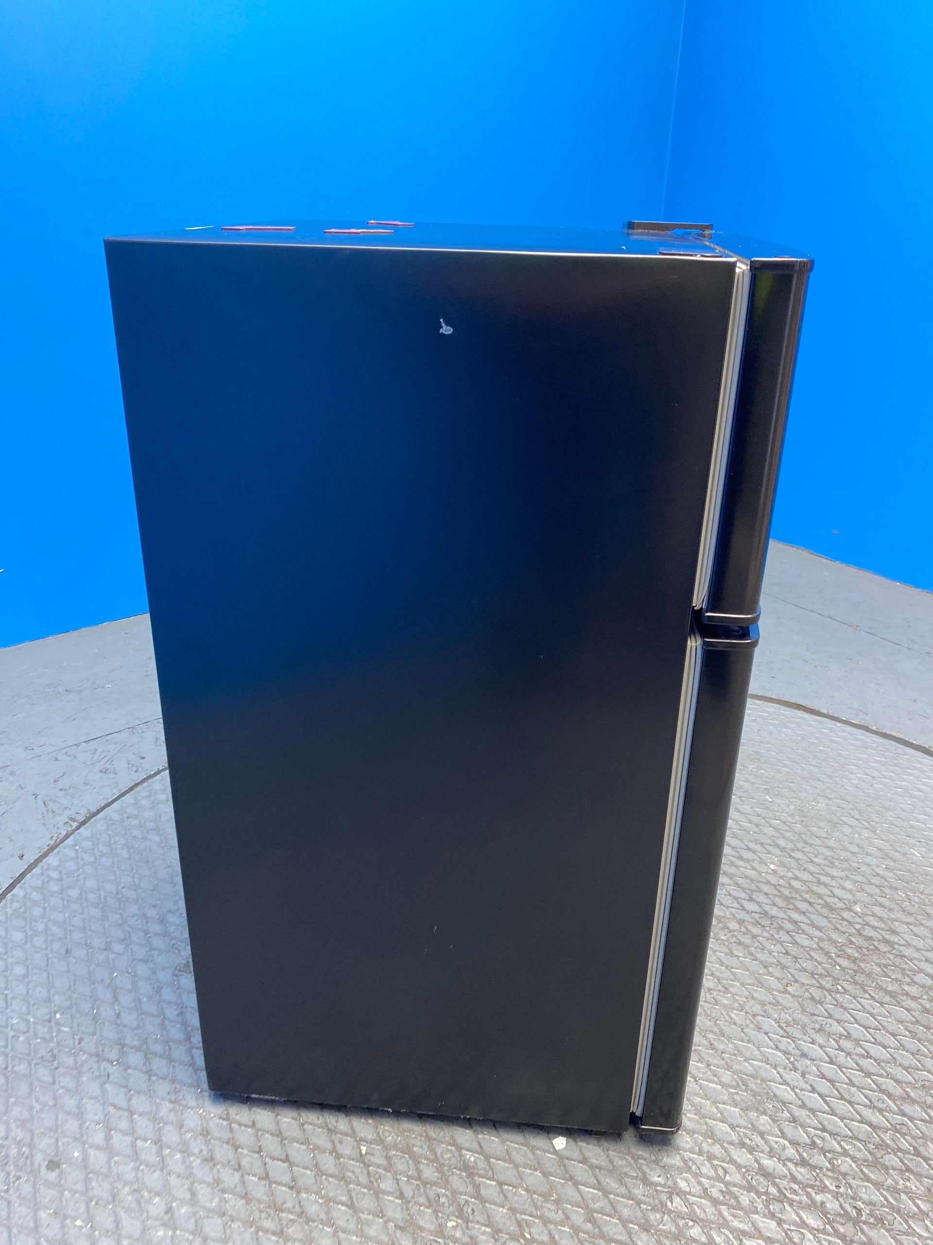 Russell Hobbs RH85UCFF482E1B Under-counter Fridge Freezer