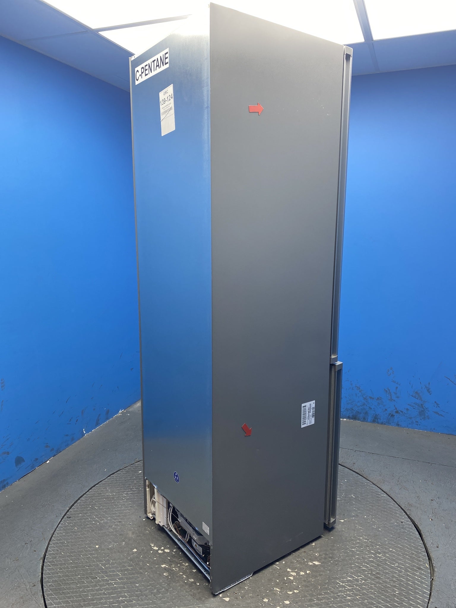 Bosch 363L Freestanding Frost Free Fridge Freezer Silver