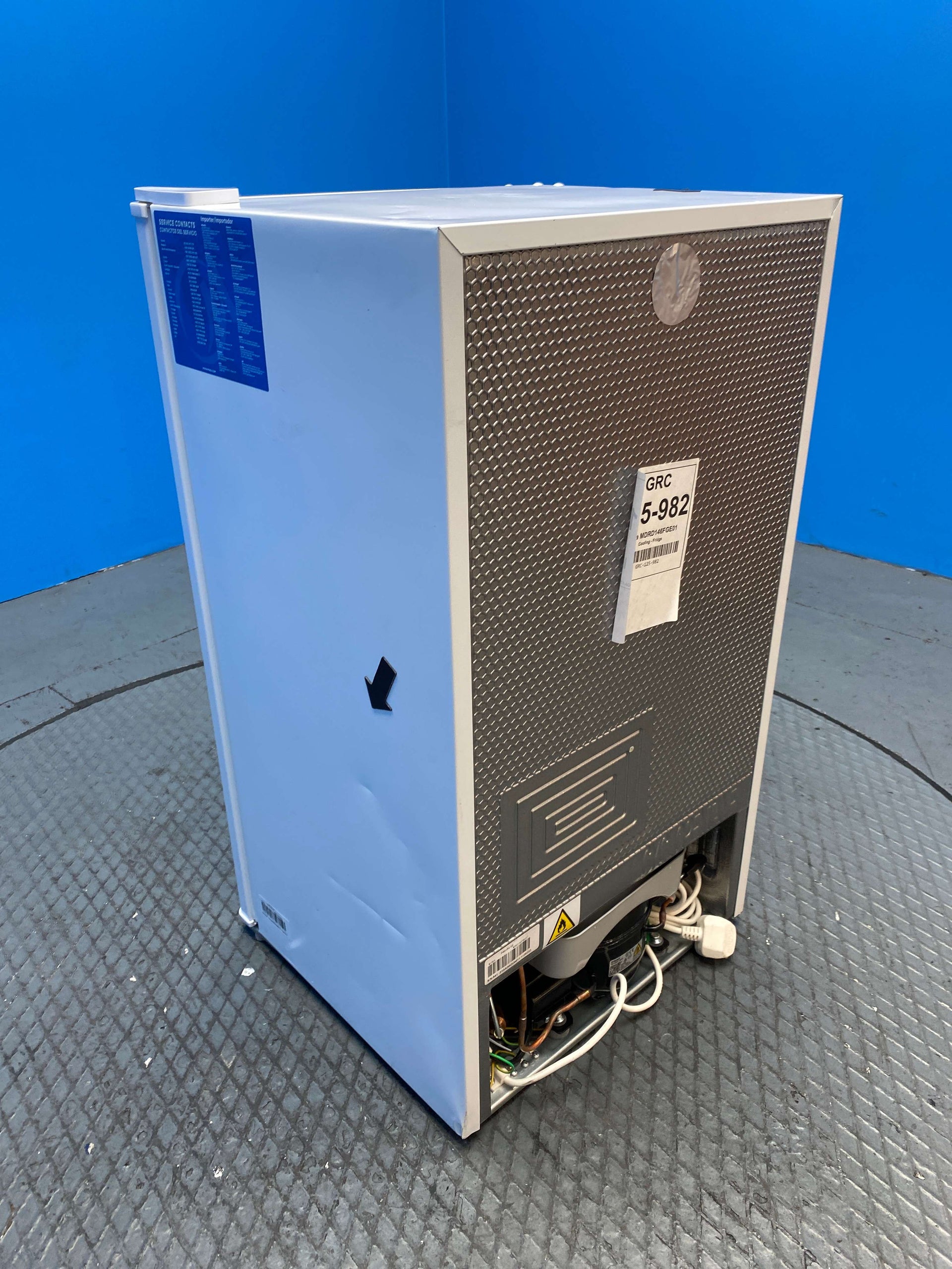 Midea MDRD146FGE01 93 Litre Undercounter Fridge