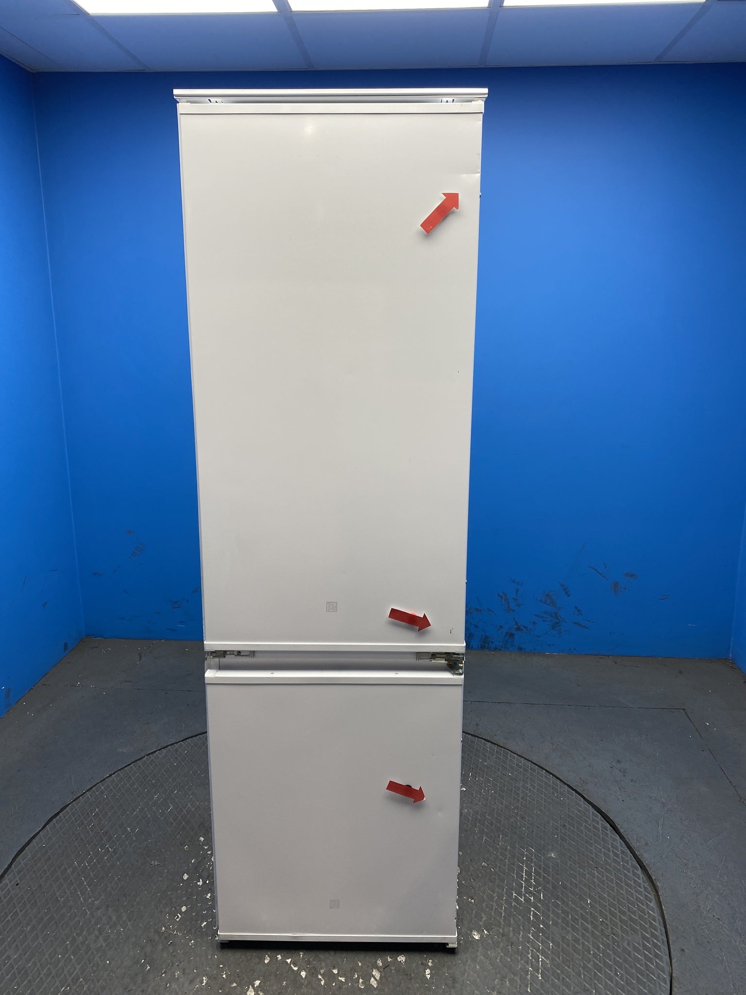 AEG OSC6T185ES 6000 TwinTech Integrated Frost Free Fridge Freezer