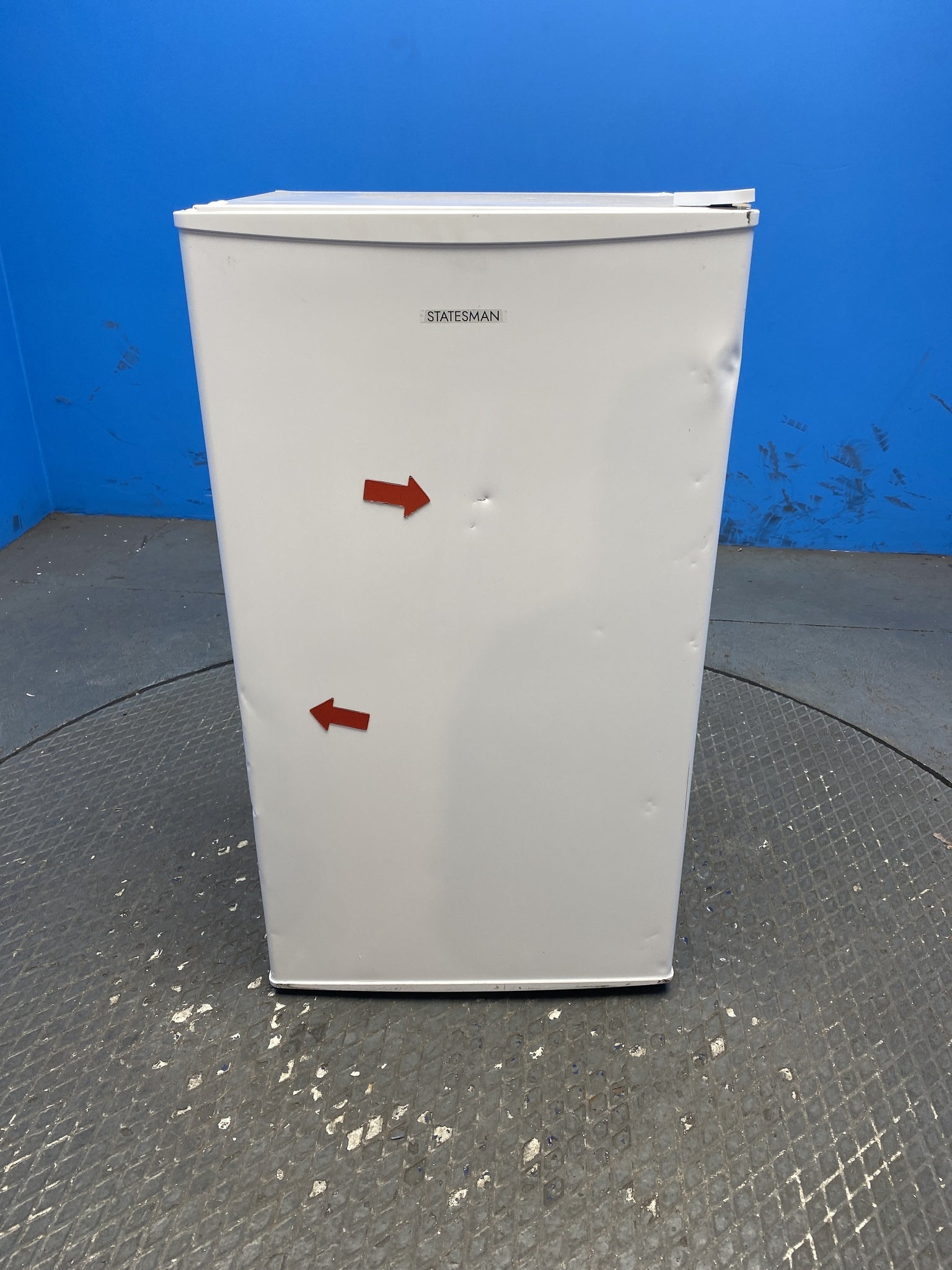 Statesman UC47LFW 93 Litres Under Counter Fridge