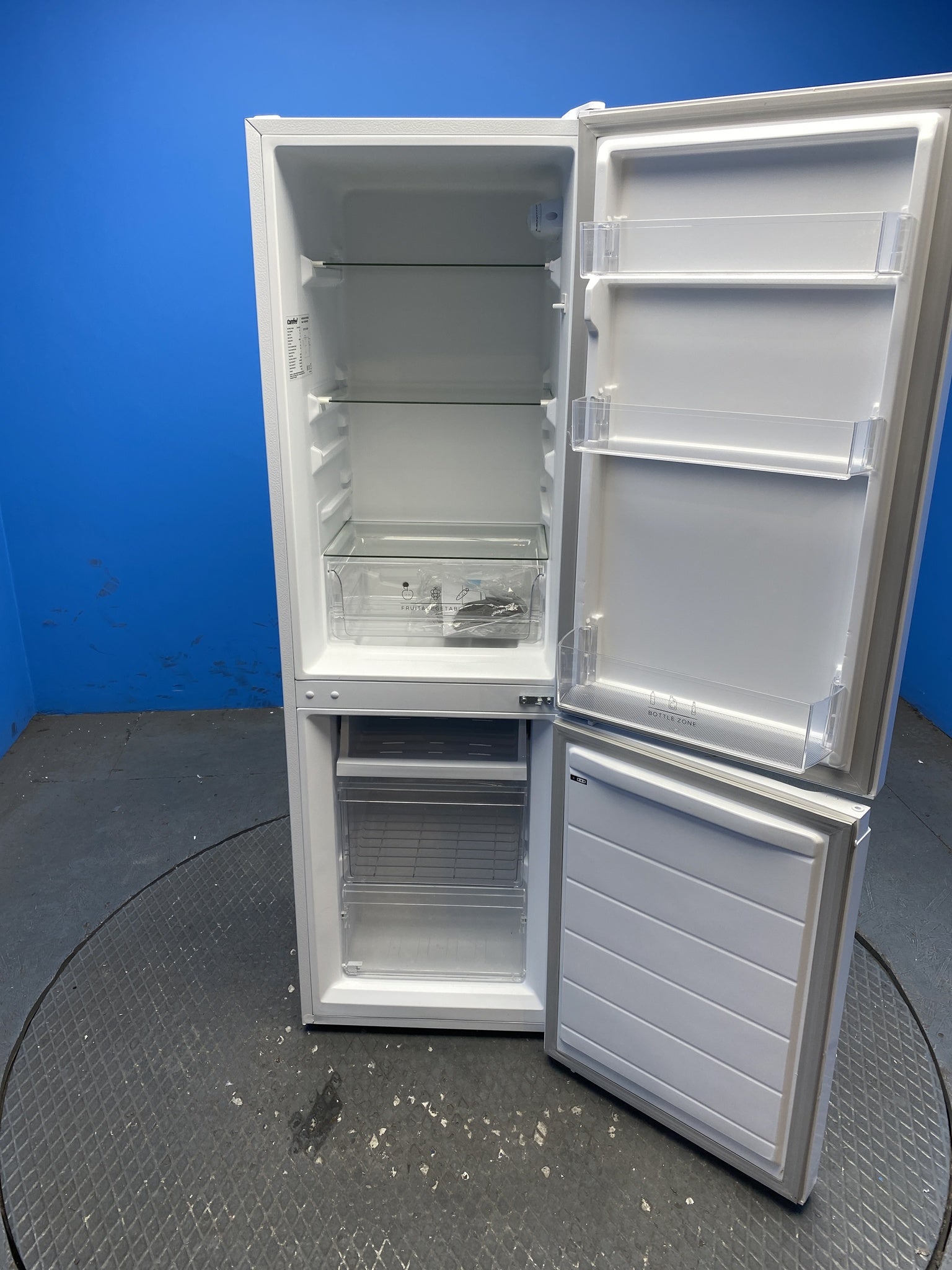 Comfee RCB169WH2(E) 174 Litre Combi Low Frost Fridge Freezer