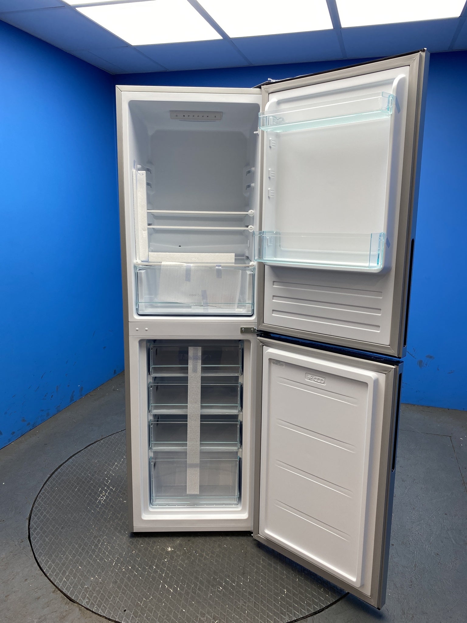Candy CCT3L517ESK 252 Litre Combi Fridge Freezer