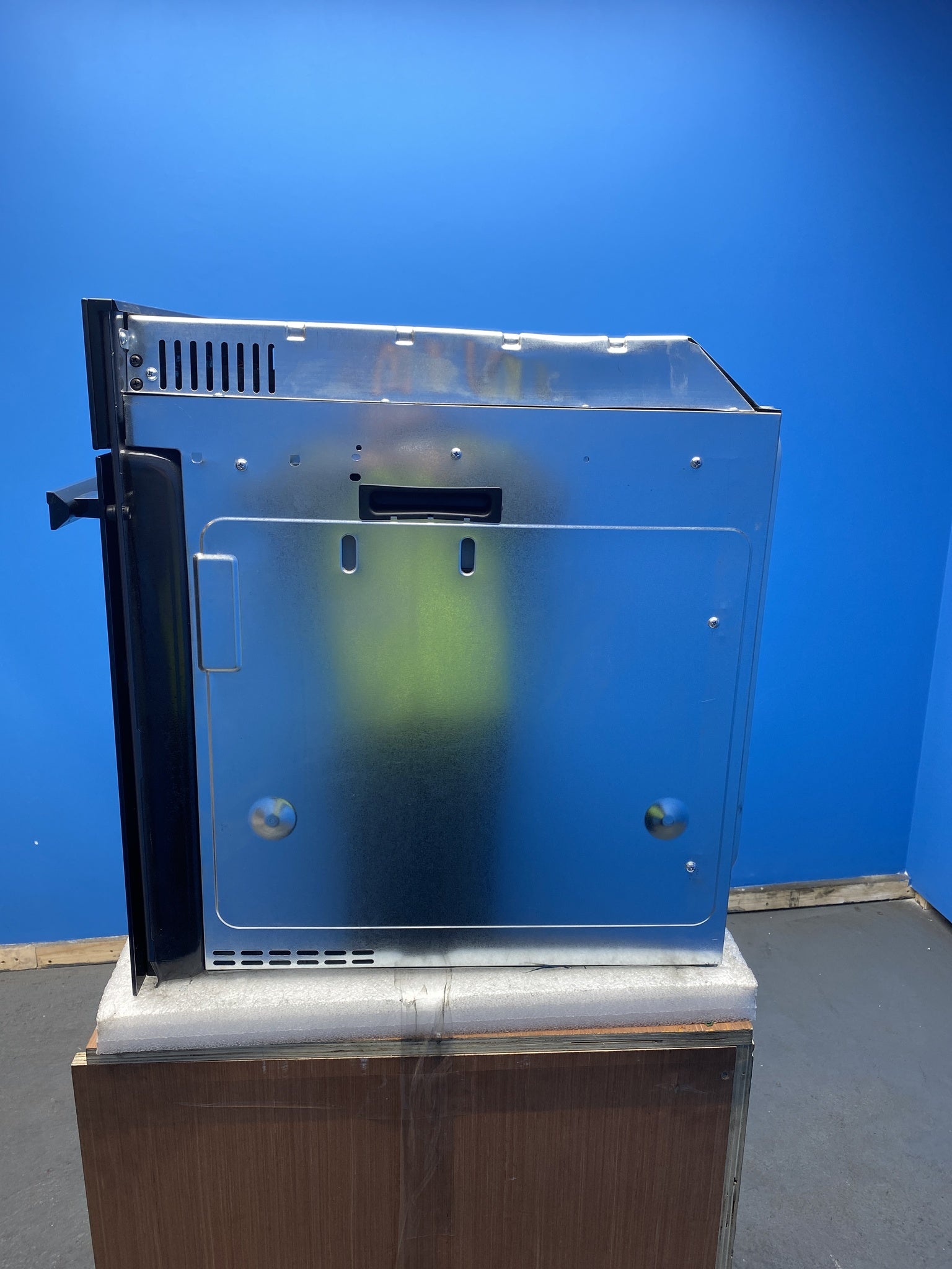 Haier HWO60SM6T5BH I-Touch Series 6 70L Built-in Single Oven