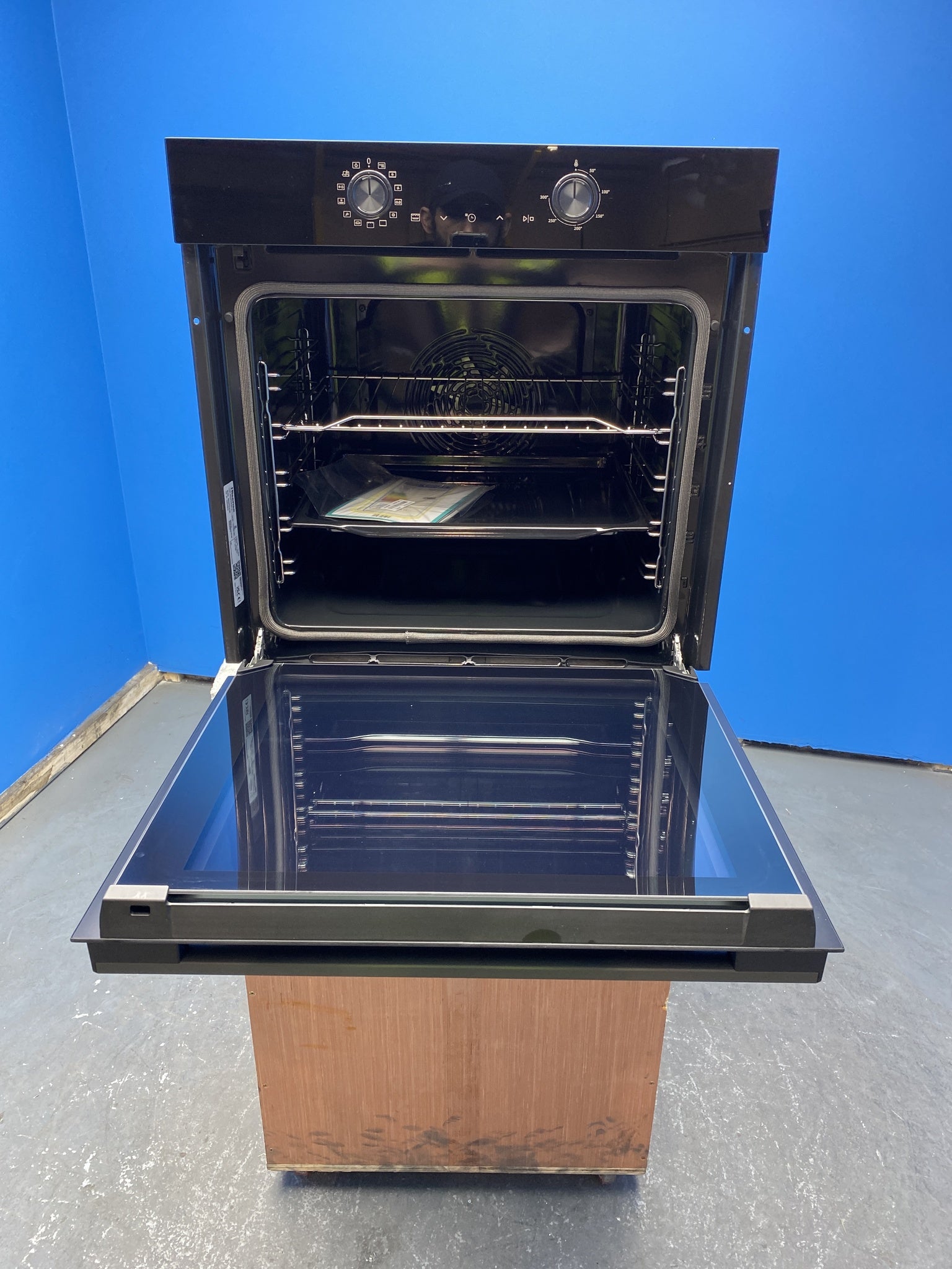 Hisense Hi2 BI626PBUPUK Built-In Electric Pyrolytic Single Oven