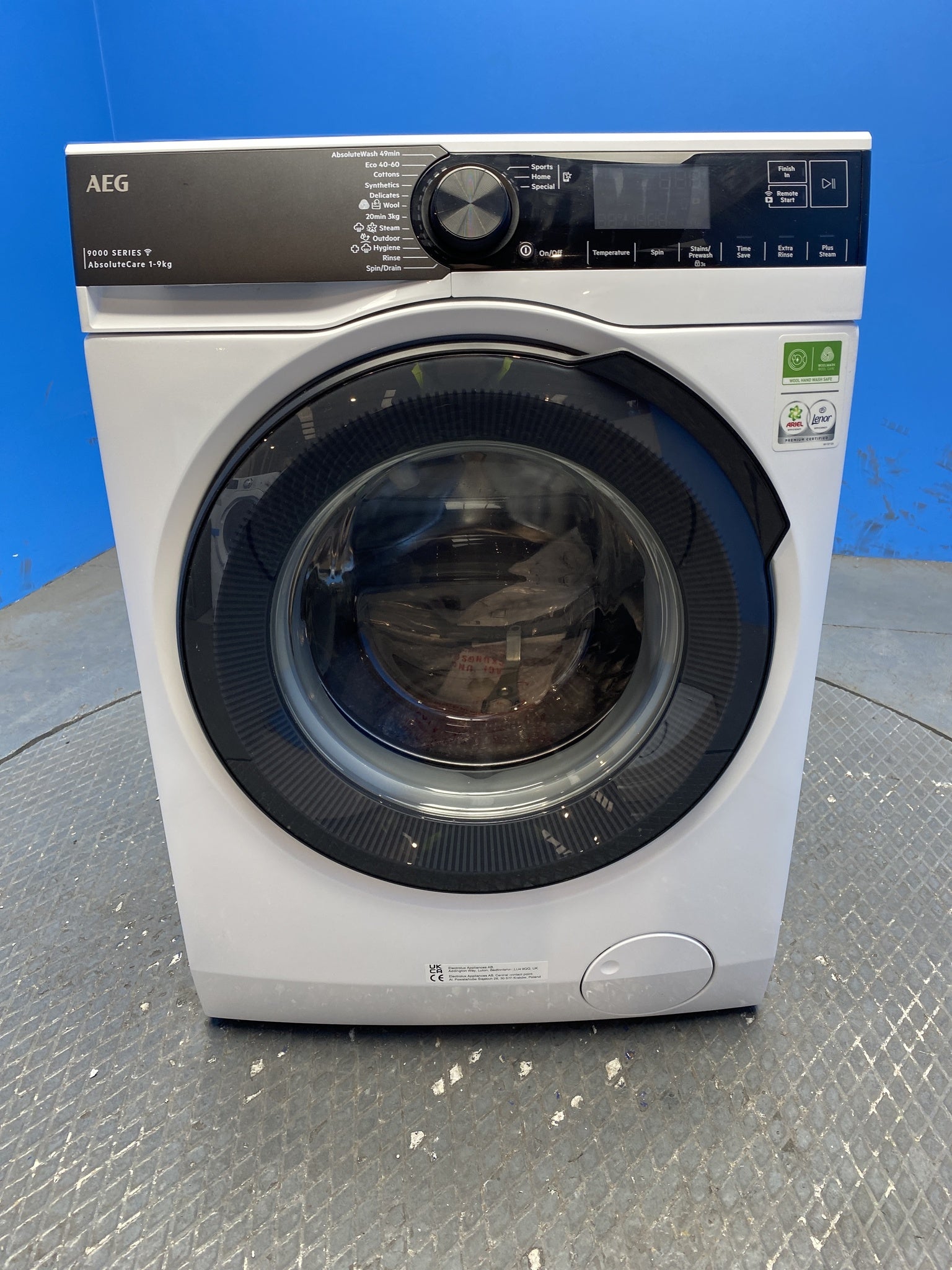 AEG LFR94946WS 9000 AbsoluteCare® 9kg 1400rpm Washing Machine
