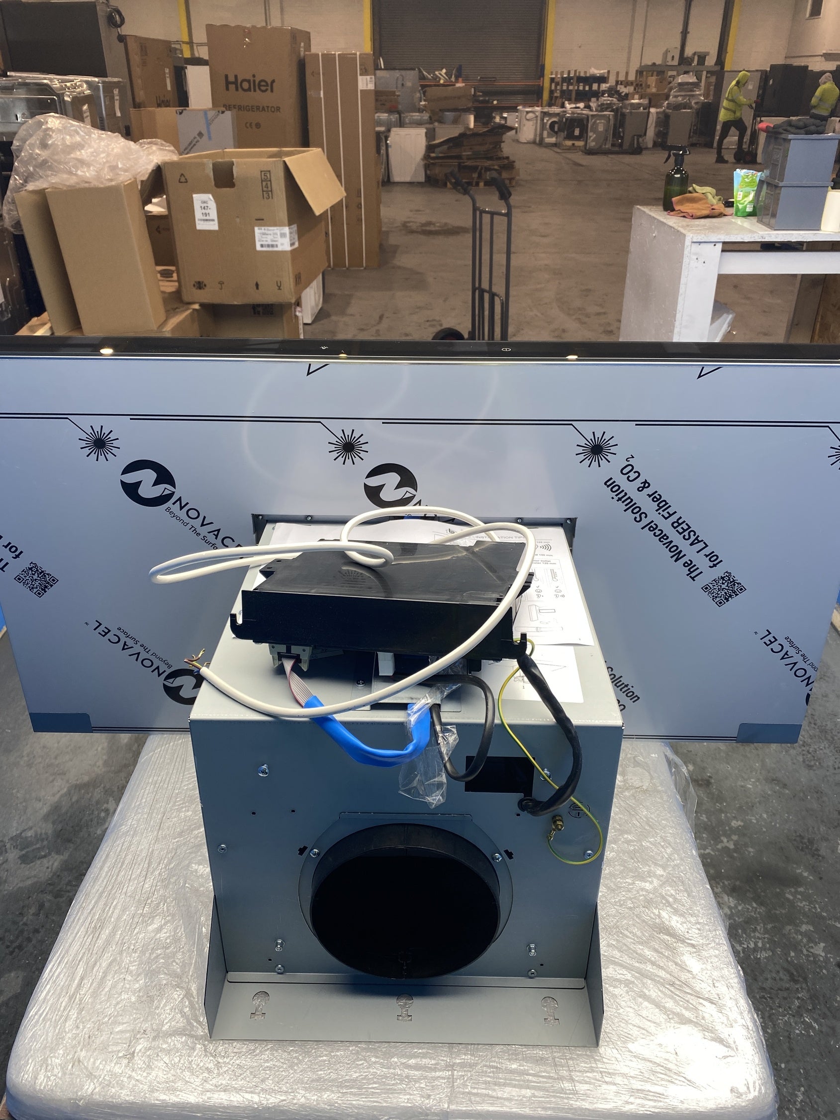 #GRC-147-191 - AEG DBE5961HG 90cm SilenceTech Chimney Cooker Hood