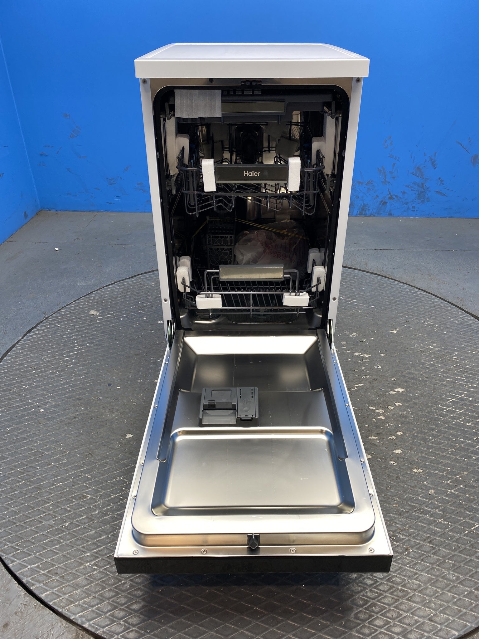 Haier XF1C3TB1FW I-Pro Shine Series 5 Slimline 10 Place Dishwasher