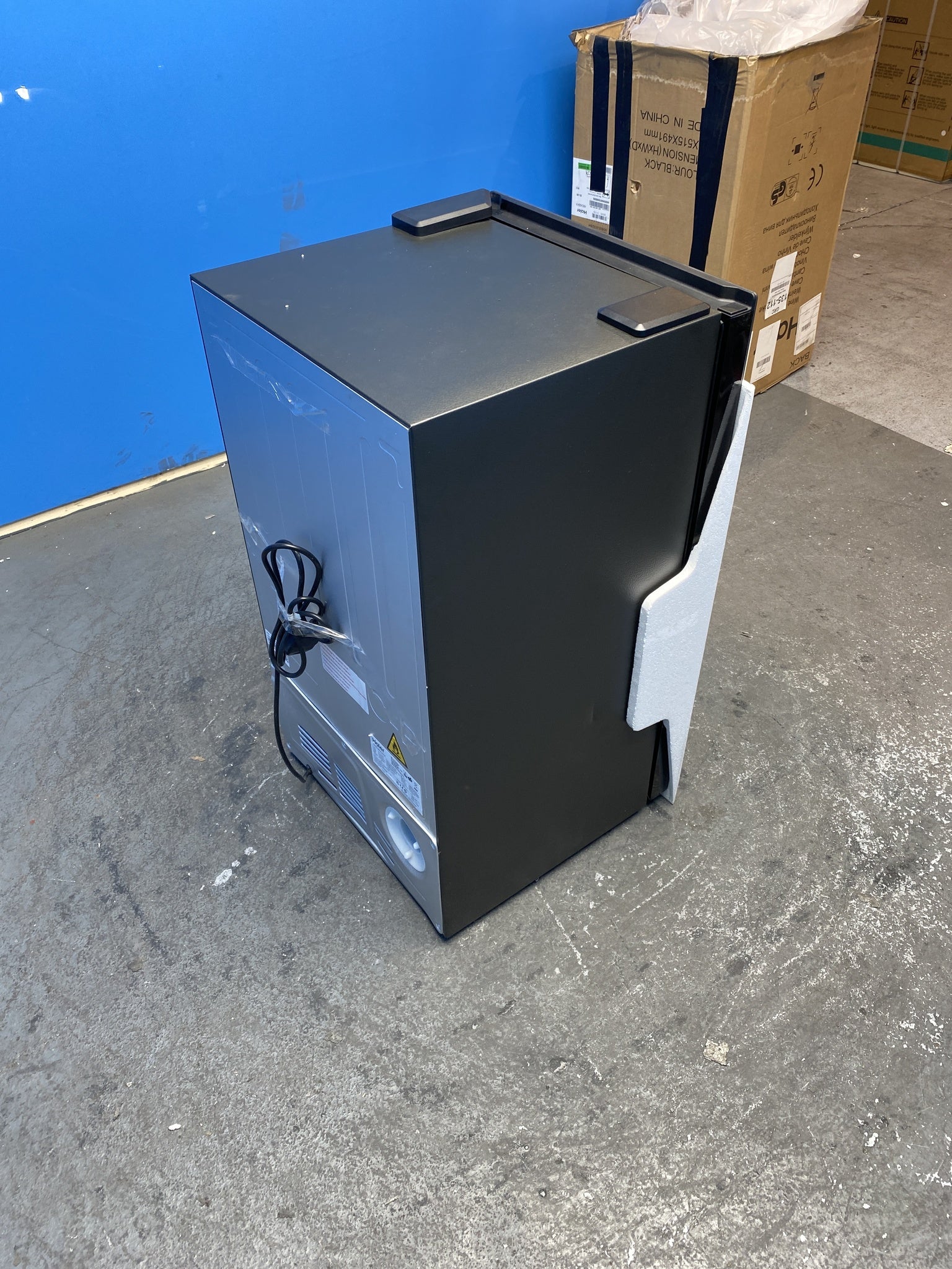 Haier HWS34GGH1K Series 3 34 Bottle Wine Fridge