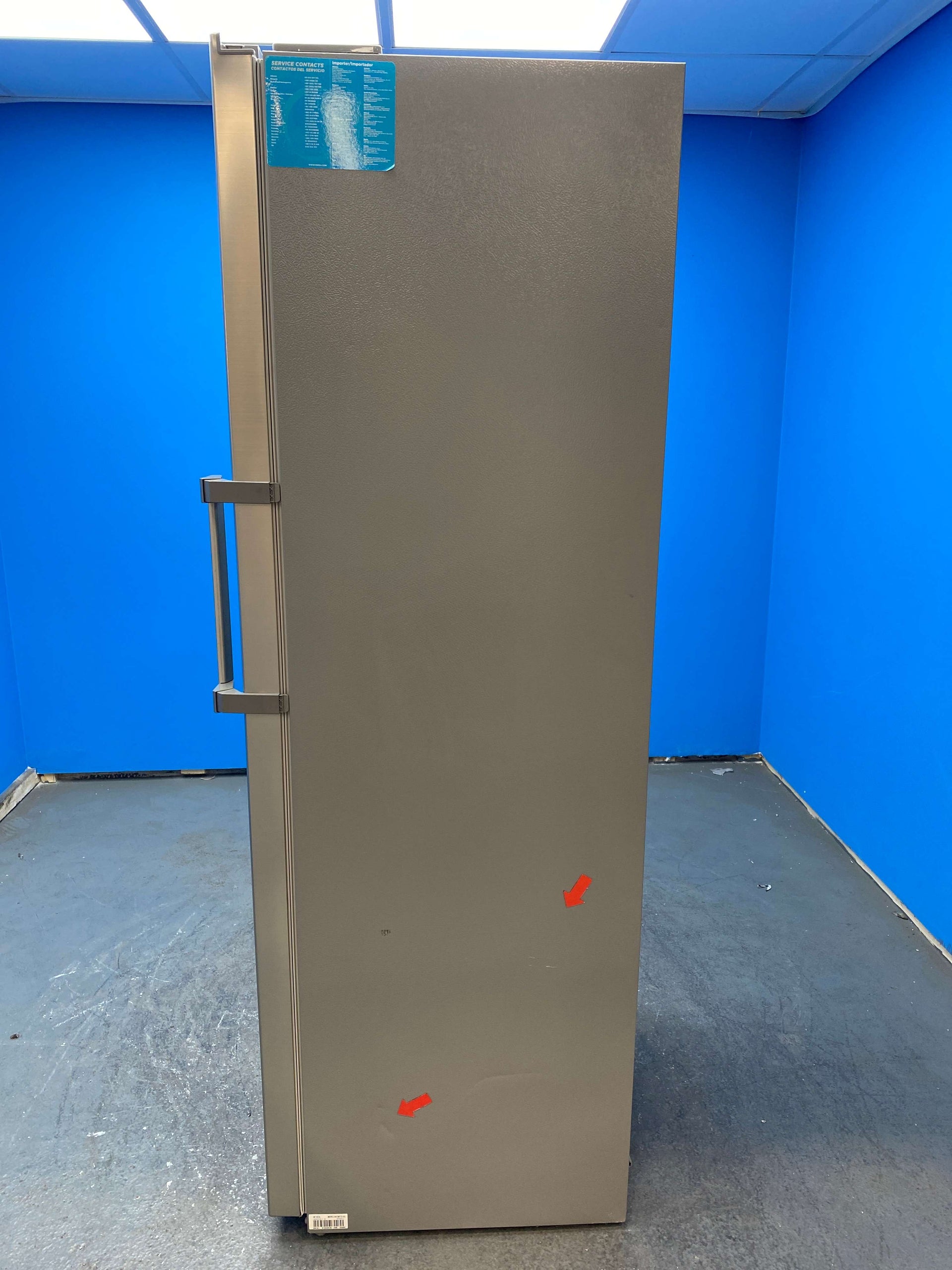 Midea MDRU385MTE46 185cm Frost Free Upright Freezer
