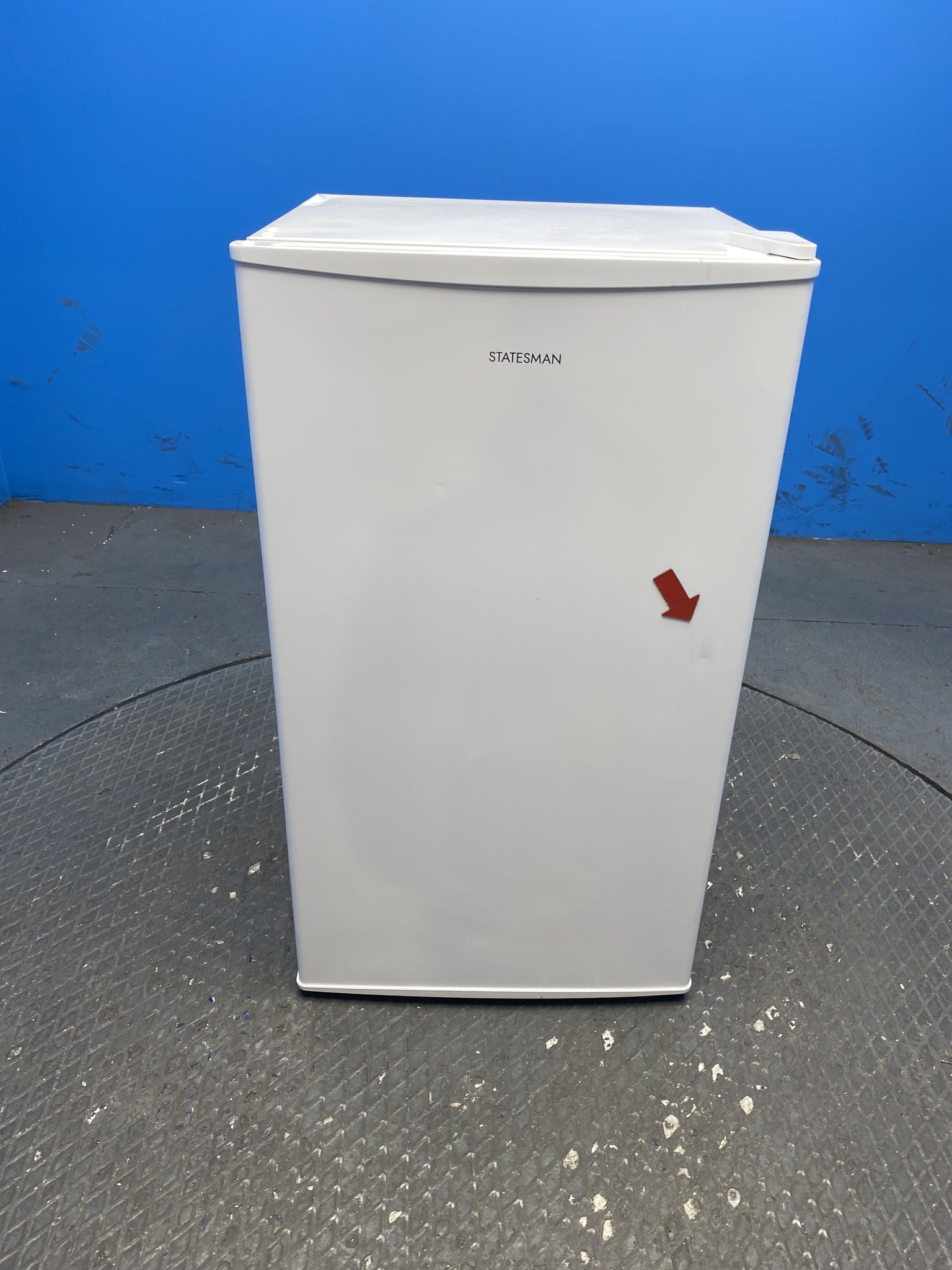 Statesman UC47LFW 93 Litres Under Counter Fridge