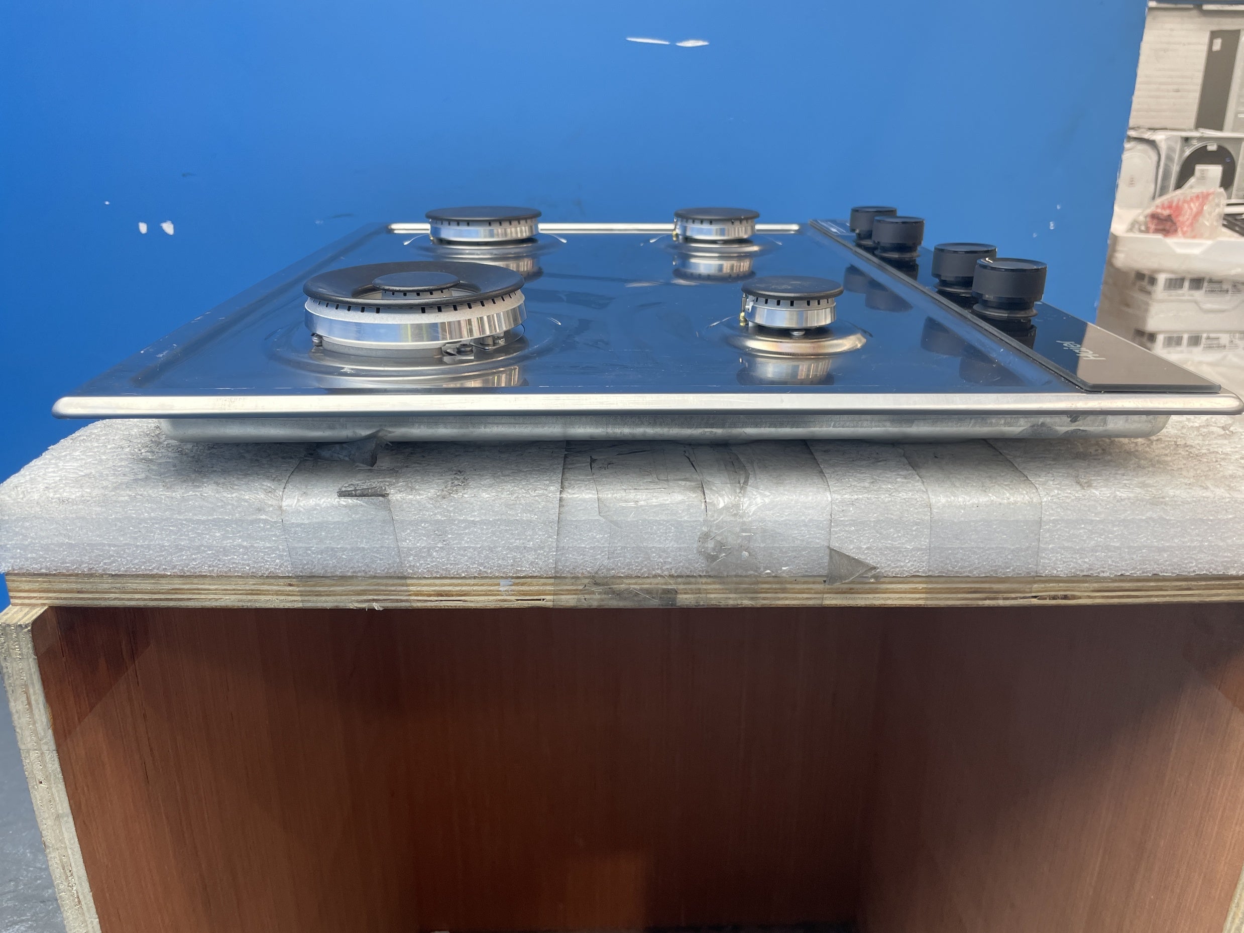 #GRC-162-737 - Haier 60cm 4 Burner Gas Hob – Stainless Steel, 9 Heat Settings, Cast Iron Supports