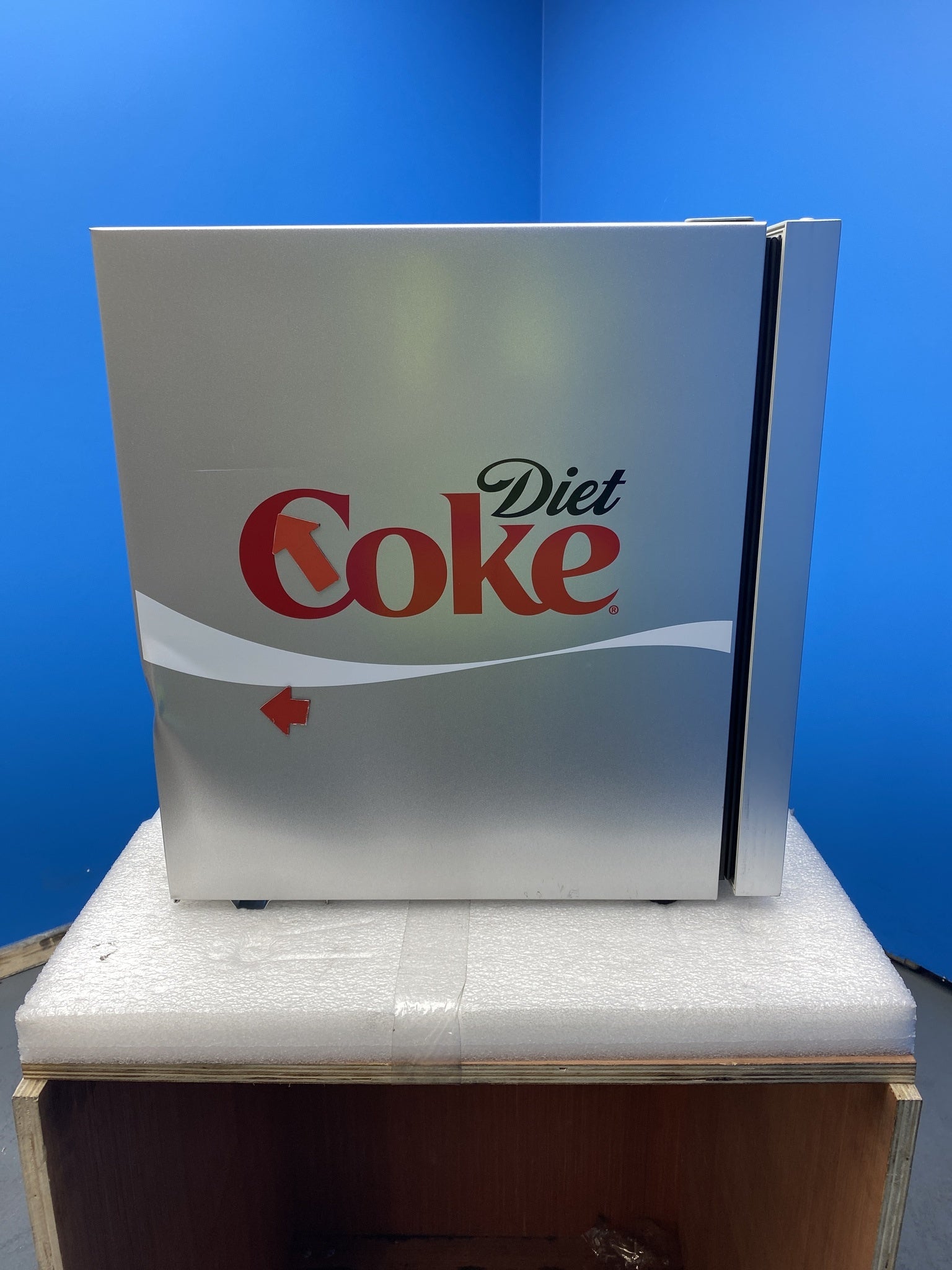 Husky HU0209 Diet Coke Drinks Cooler