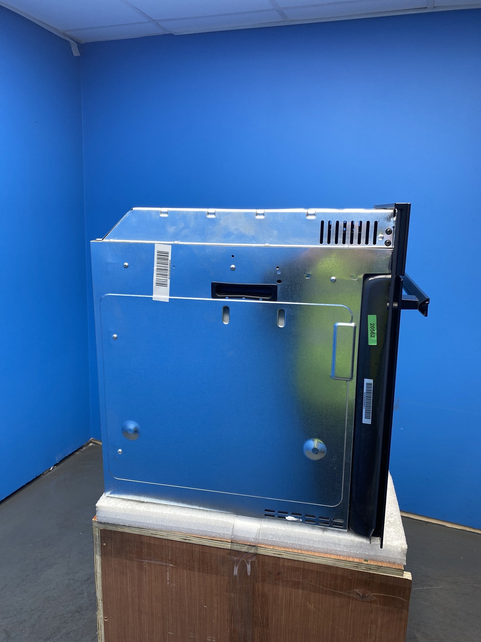 Haier HWO60SM6T5BH I-Touch Series 6 70L Built-in Single Oven