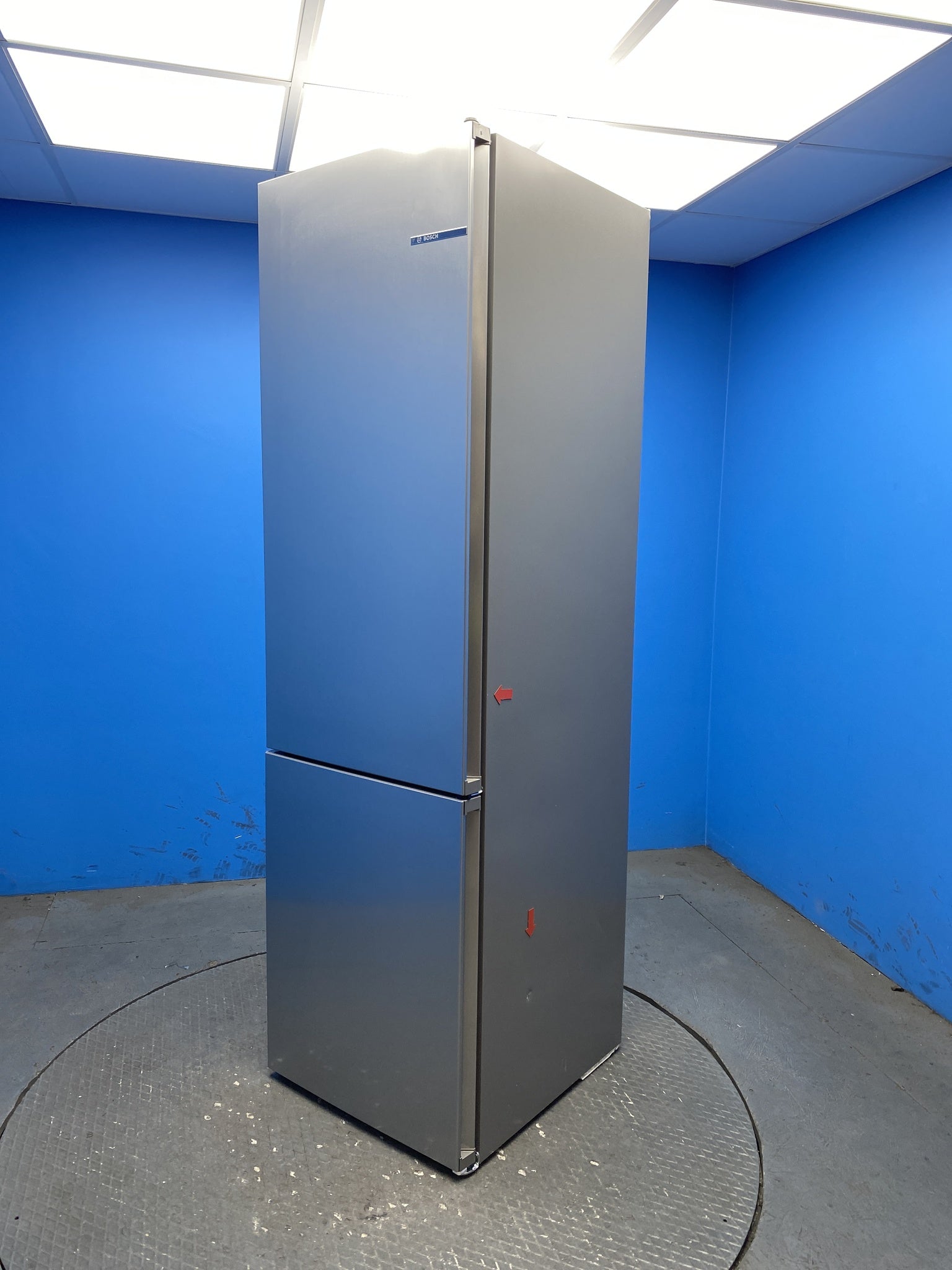 Bosch 363L Freestanding Frost Free Fridge Freezer Silver