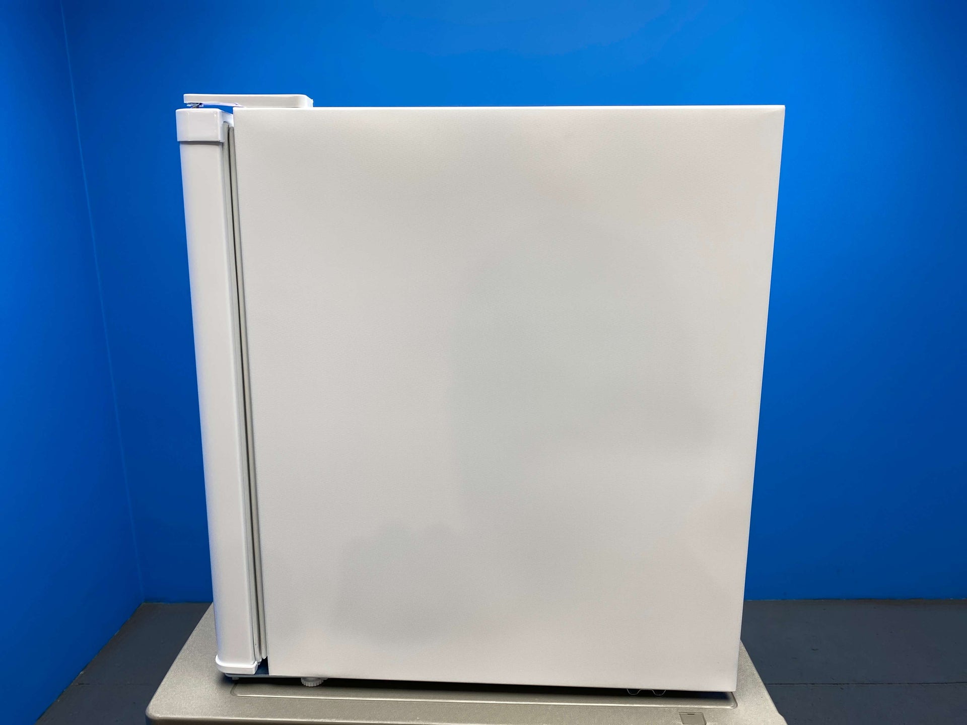 Prodex PX3751W 33 Litre Table Top Mini Freezer