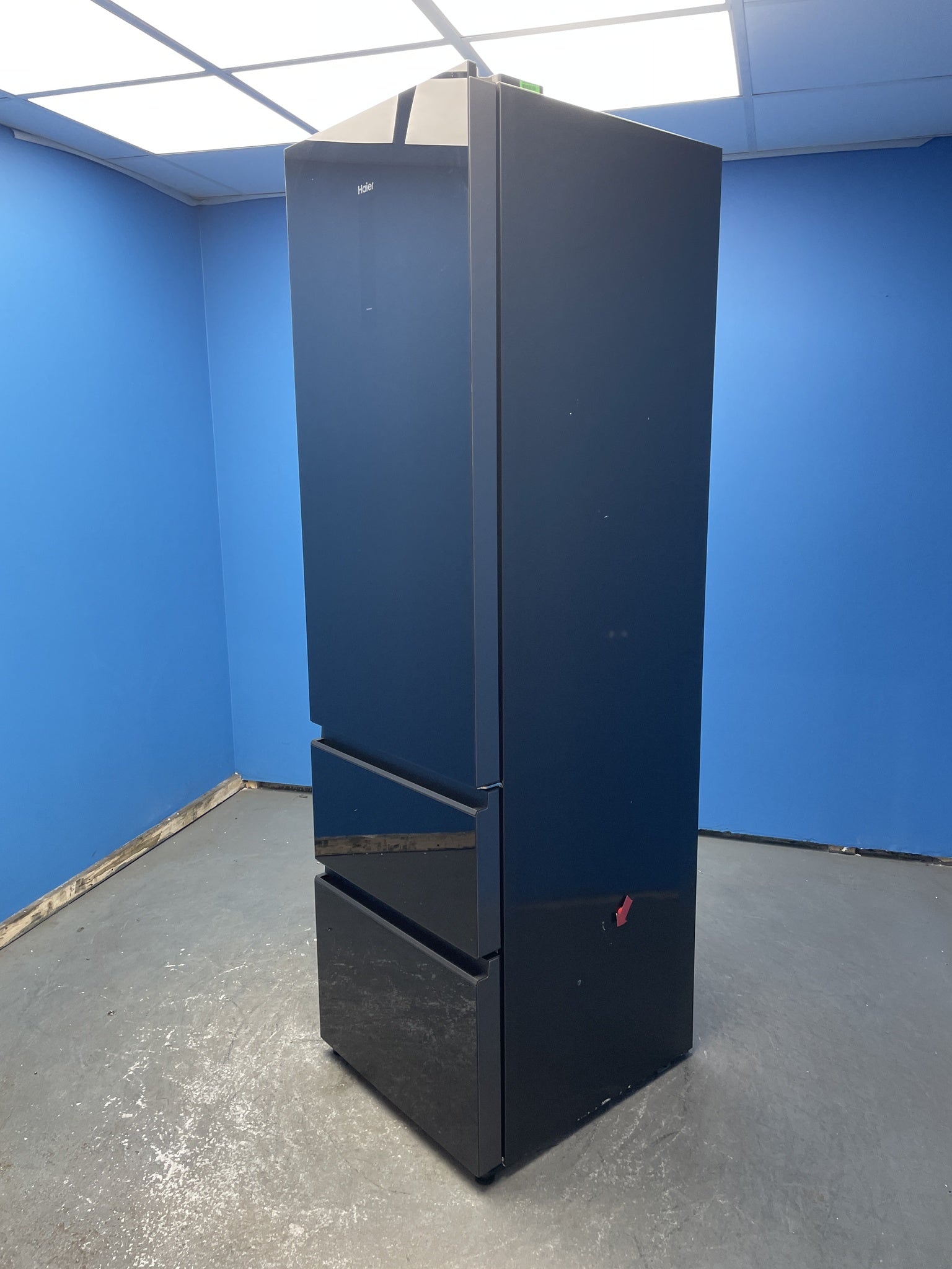 Haier 205cm No Frost Fridge Freezer – Obsidian Black