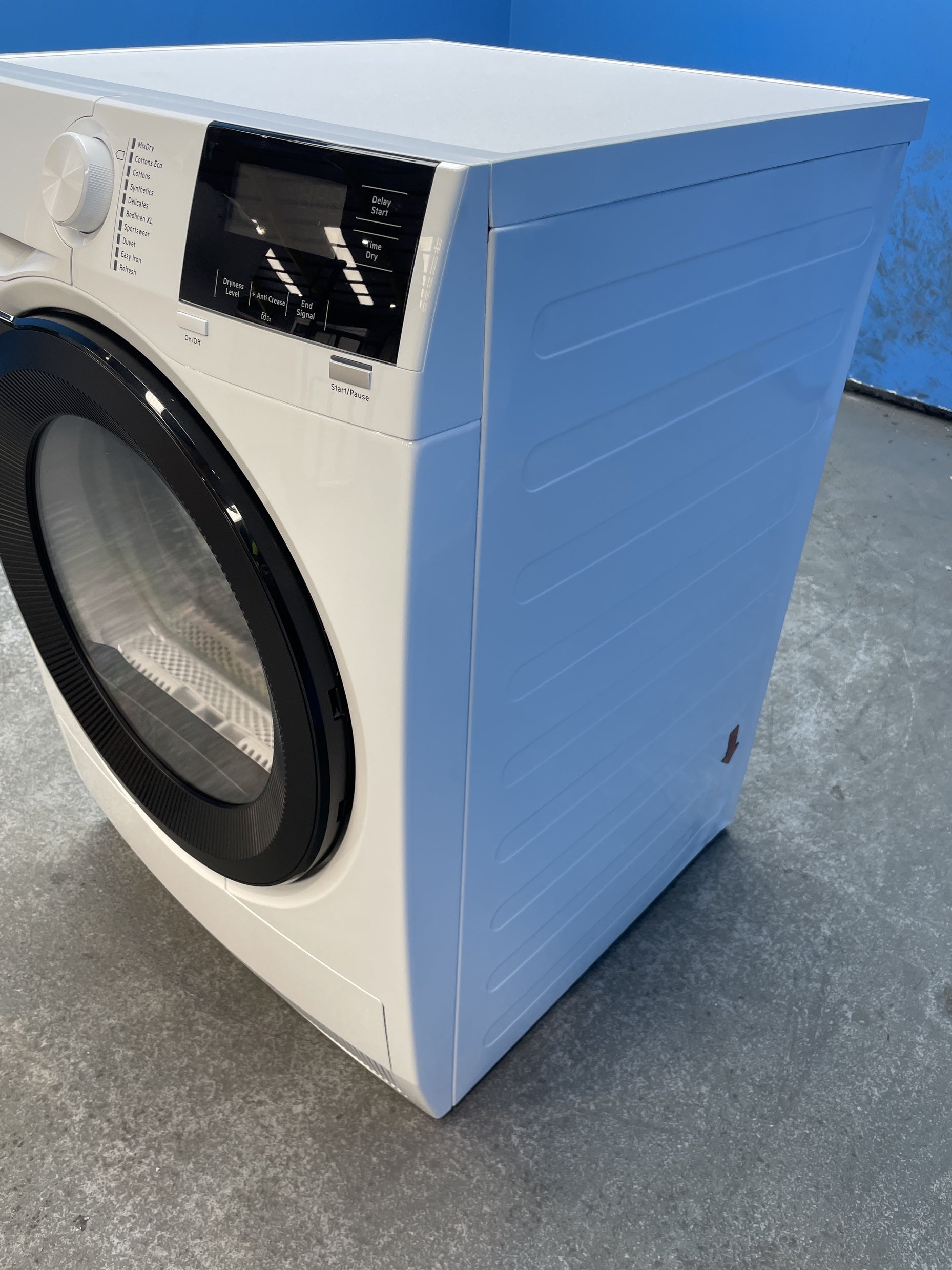#GRC-158-227 - AEG TR719A4B 7000 Series SensiDry 9kg Heat Pump Tumble Dryer