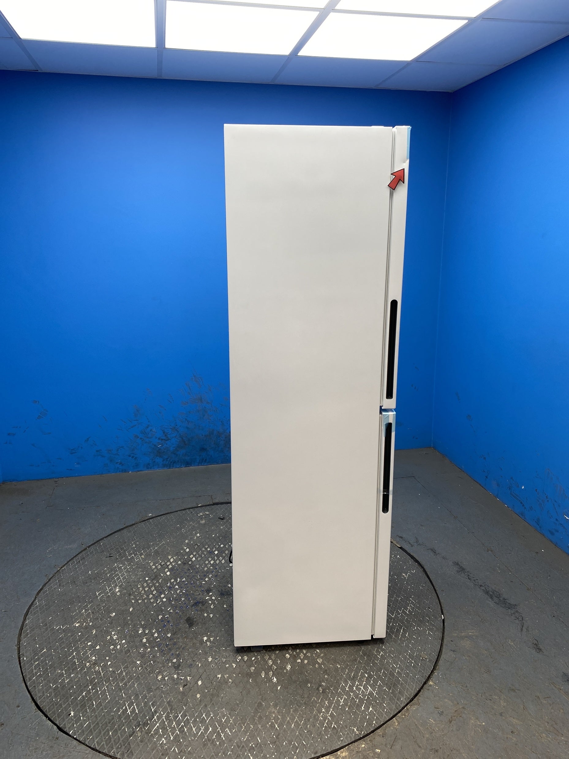 #GRC-156-447 - Hoover HVT3CLECKIHW 235 Litre Combi Fridge Freezer