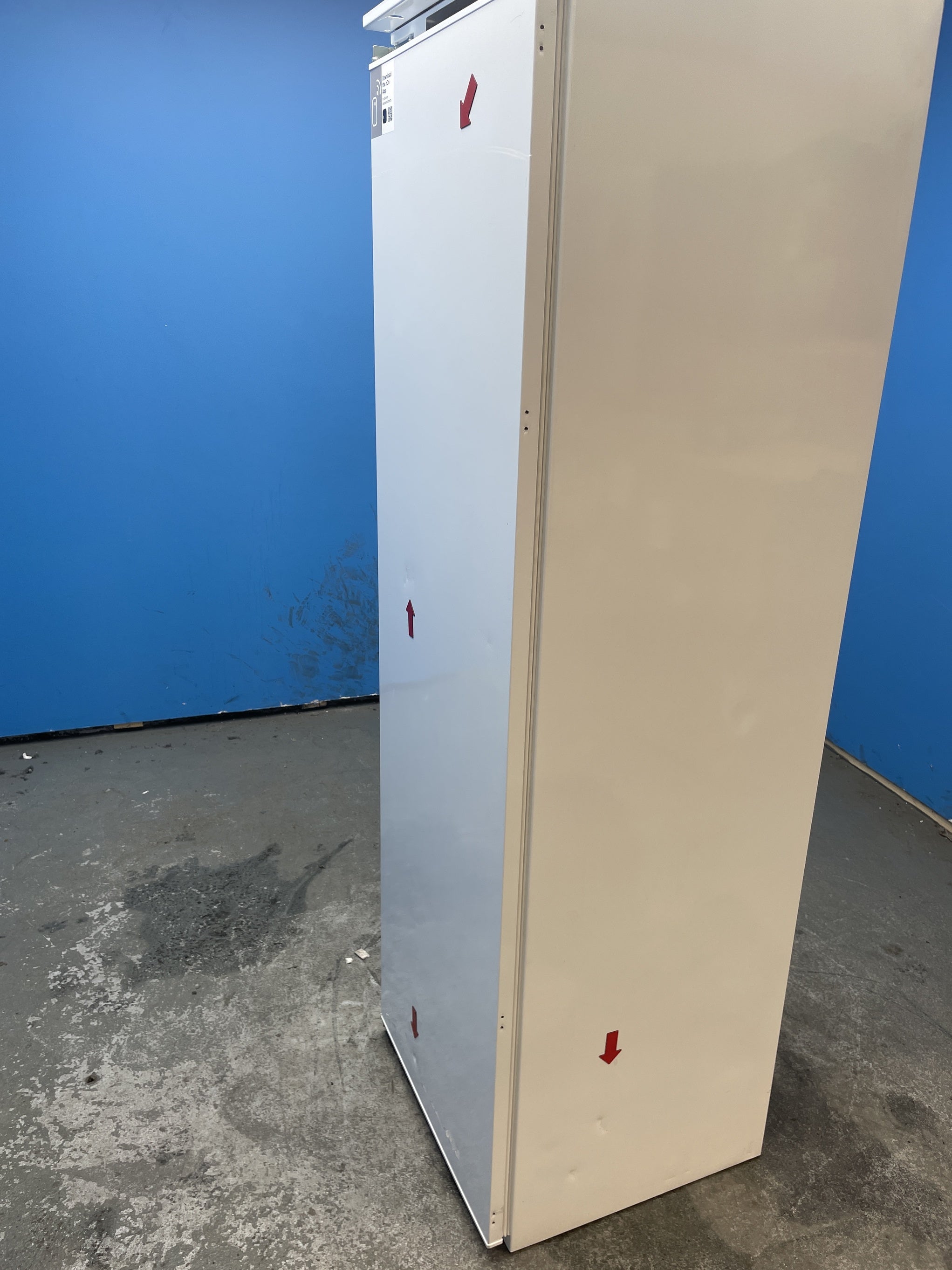 #GRC-157-870 - Haier HFE 172 NF UK Integrated Upright 200 Litre Freezer