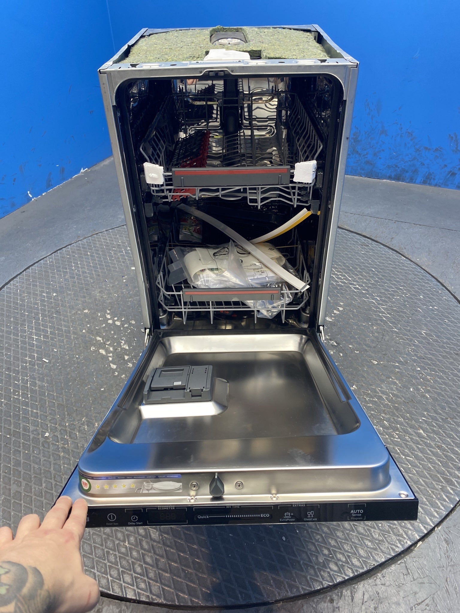 AEG 6000 SatelliteClean FSE62407P Slimline Integrated 9 Place Dishwasher