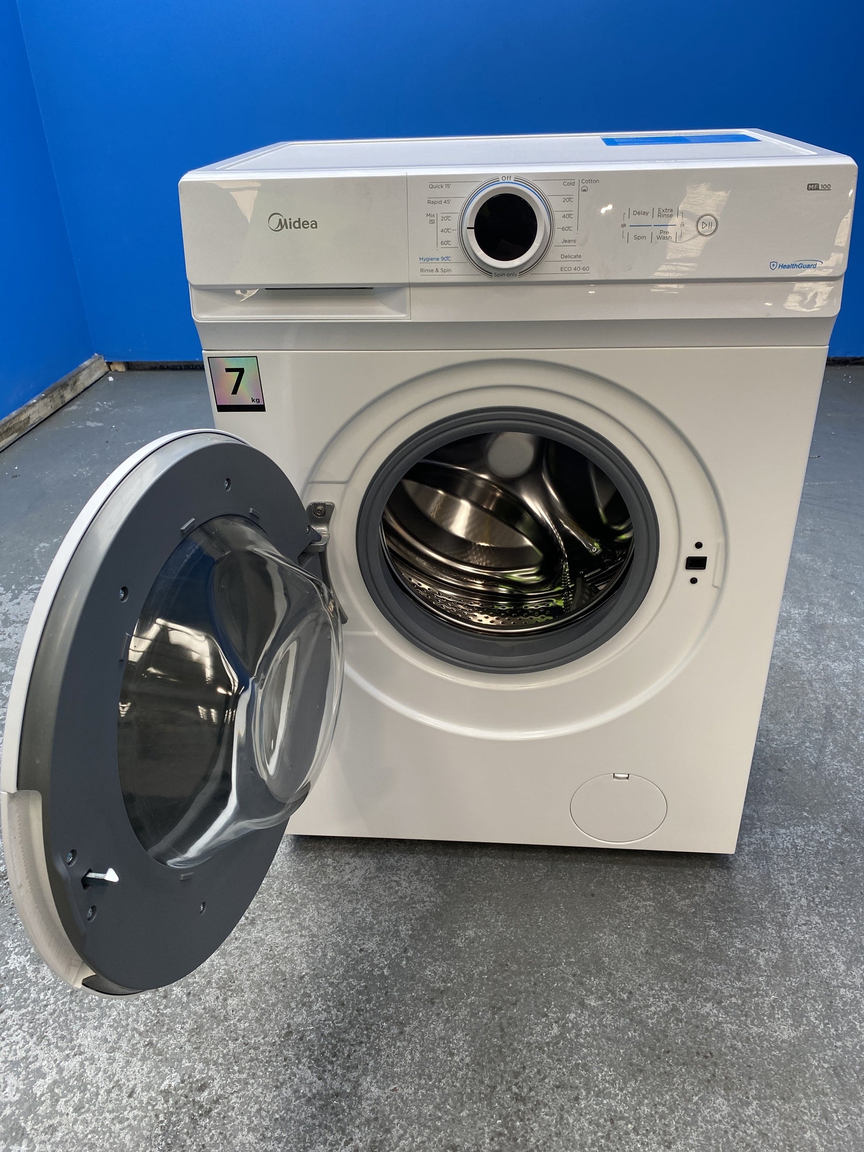 #GRC-156-775 - Midea MF100W70 7kg 1200 Spin Washing Machine