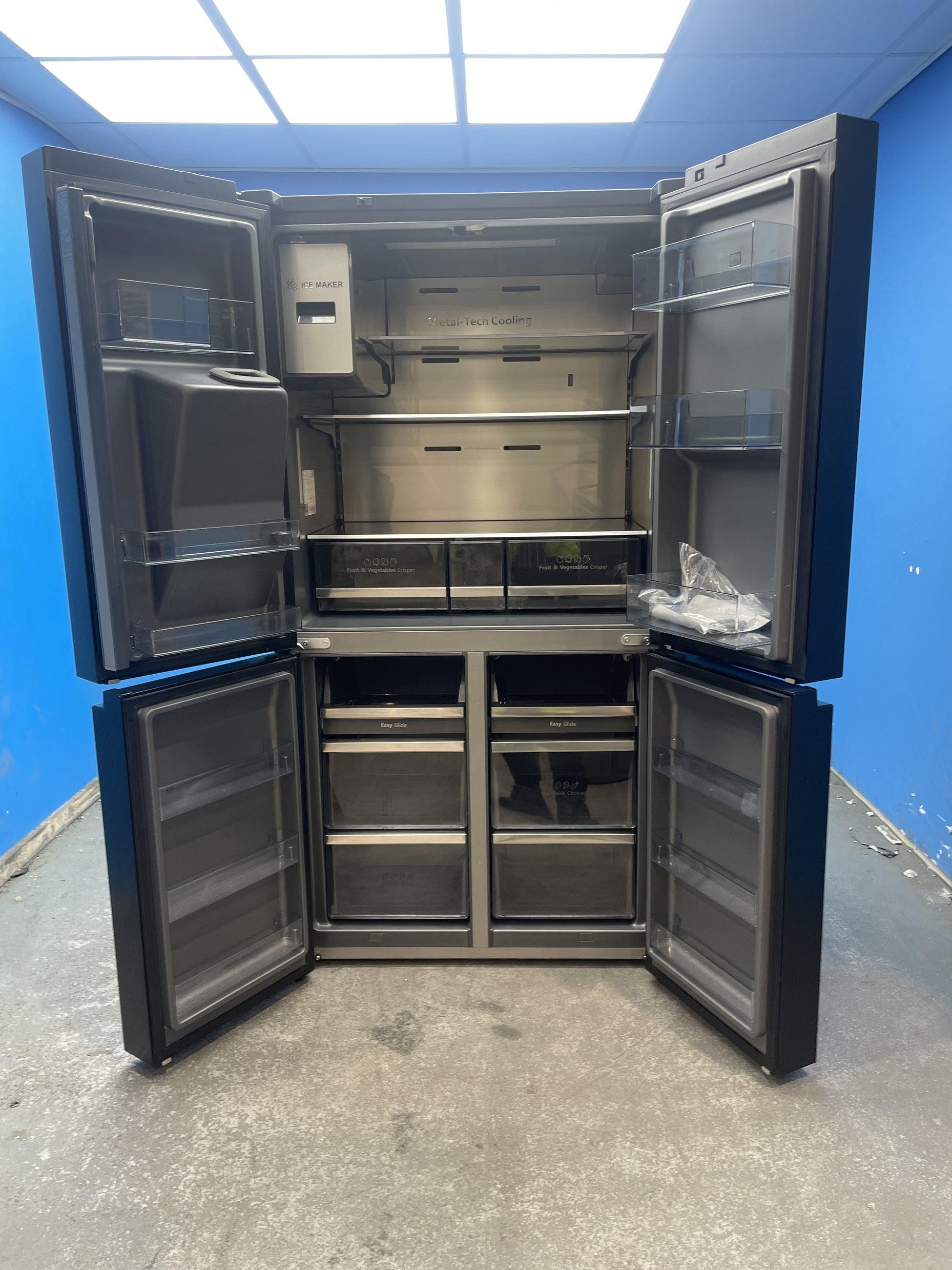 #GRC-158-134 - Hisense PureFlat RQ760N4IFE American Style Fridge Freezer