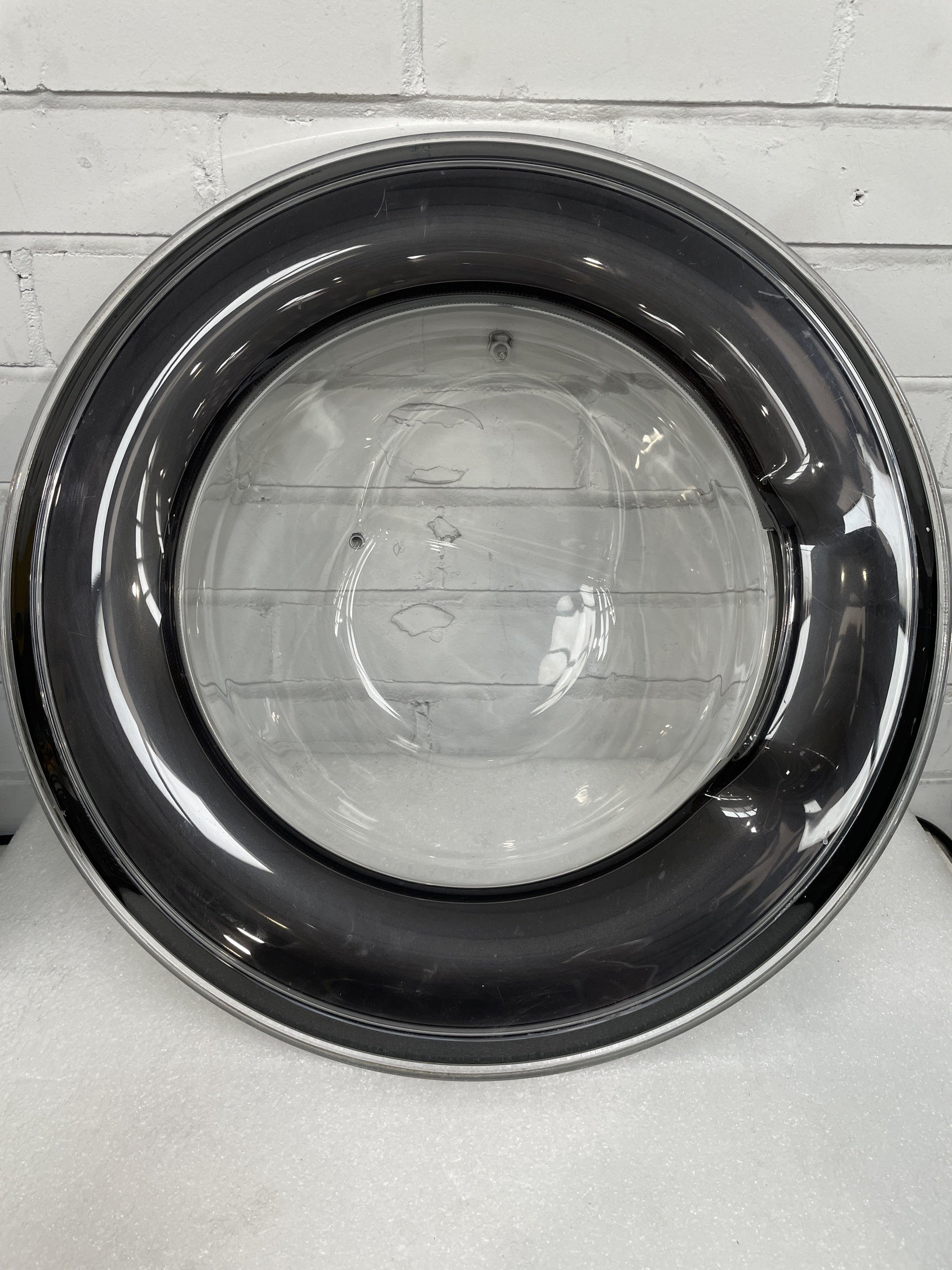 #GRC-157-425 - Samsung WW70J5555EW Washing Machine Door