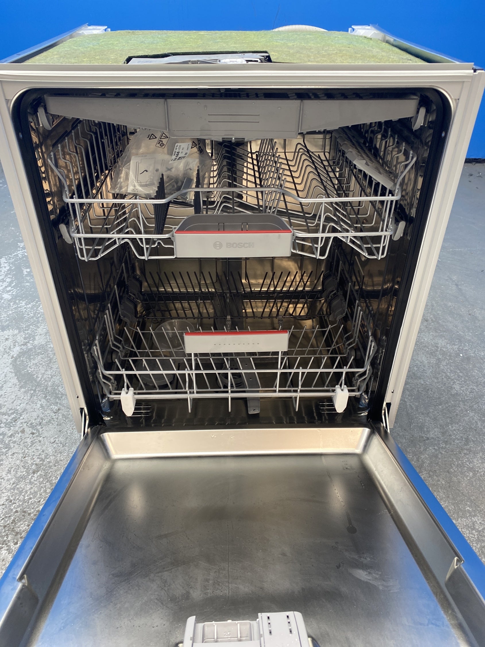 #GRC-157-225 - Bosch SMV4ECX23G Series 4 Integrated 14 Place Dishwasher