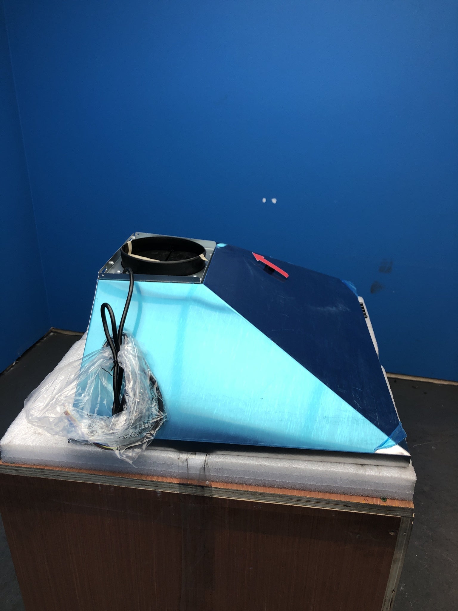 Candy CCE60NX/1 60cm Chimney Cooker Hood