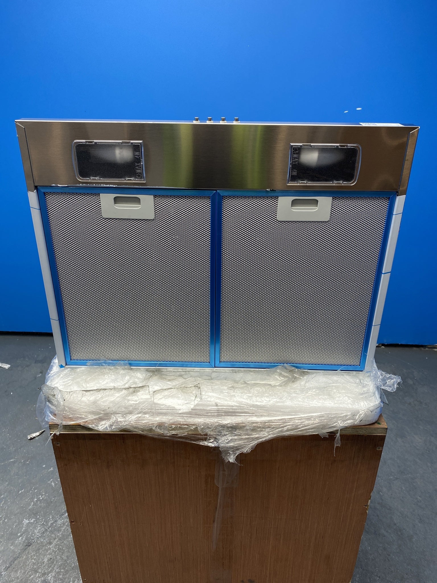 #GRC-150-214 - AEG LFC316X 60cm Stainless Steel Pyramid Chimney Hood