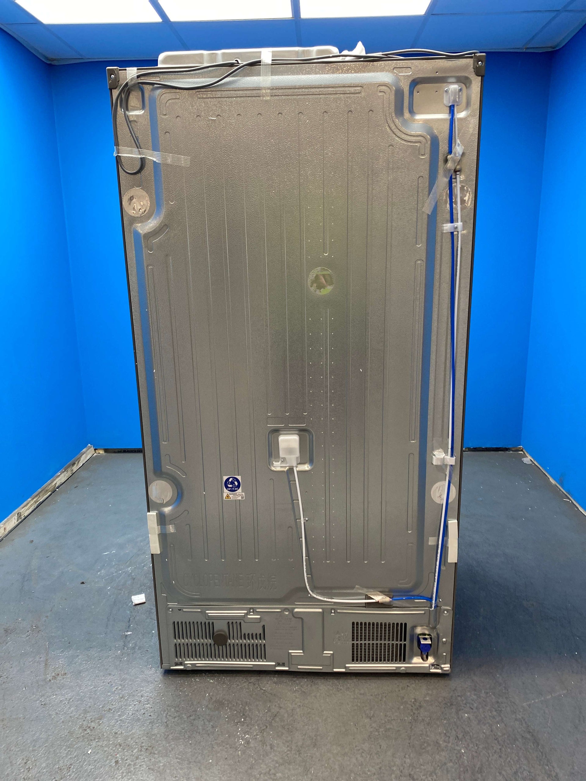 LG GSXE81PYBD American Style Fridge Freezer with InstaView™