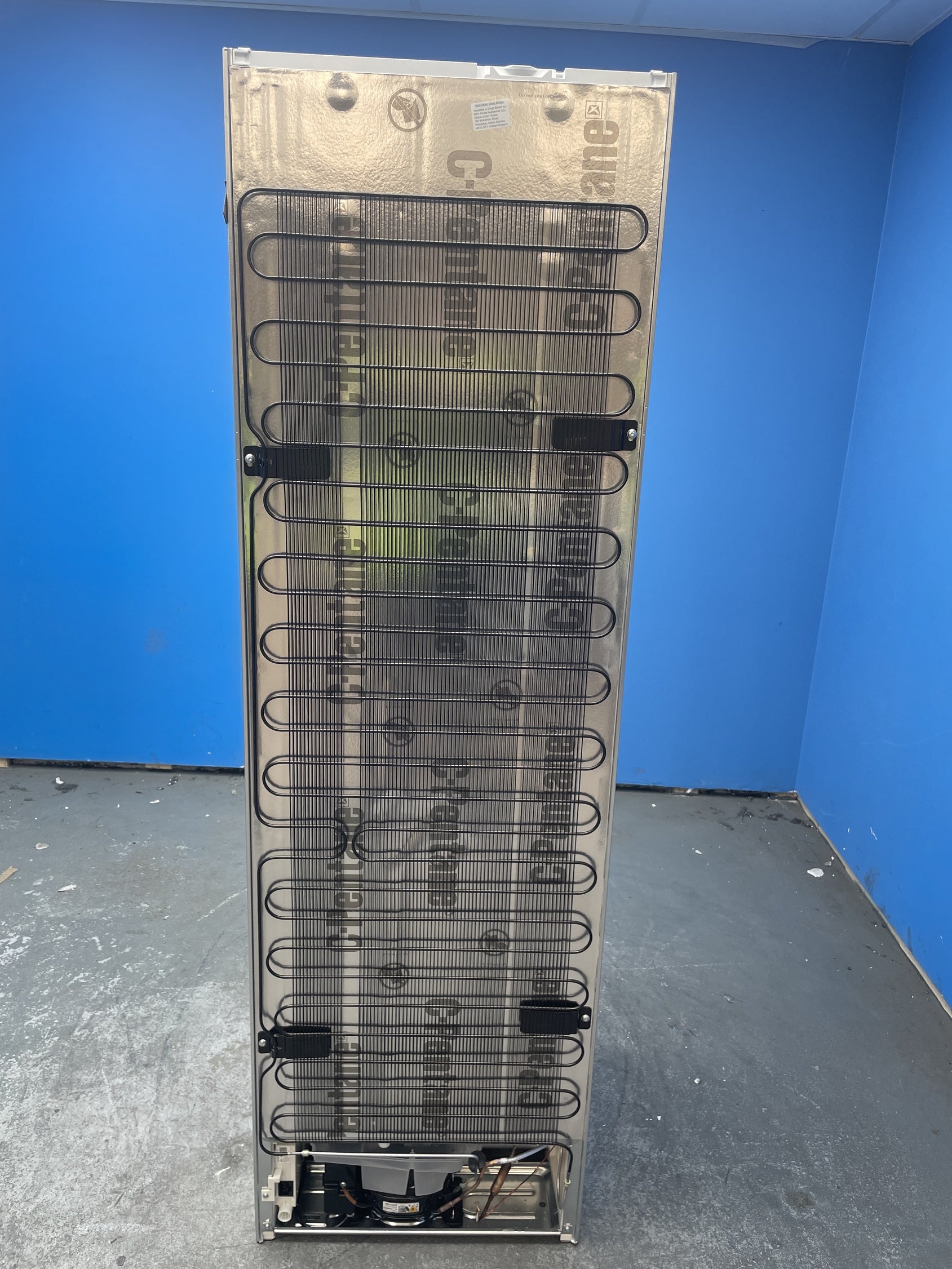 #GRC-158-071 - Bosch KIN86VFE0G Series 4 Integrated Frost Free Fridge Freezer