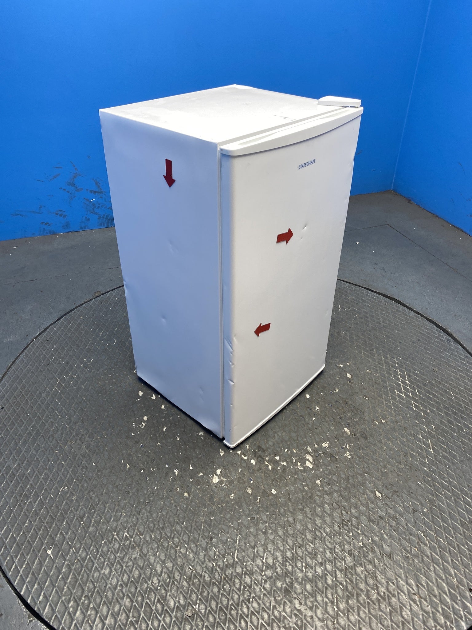 Statesman UC47LFW 93 Litres Under Counter Fridge