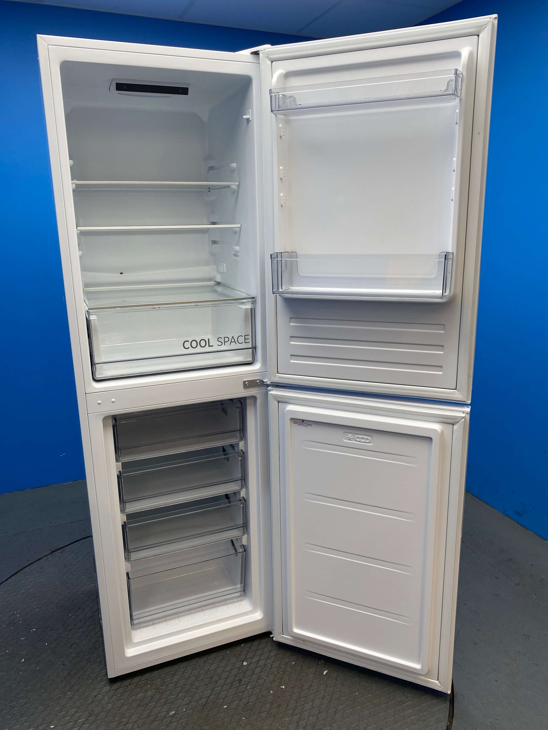 Hoover HOCT3L517EWK 252 Litre Combi Fridge Freezer