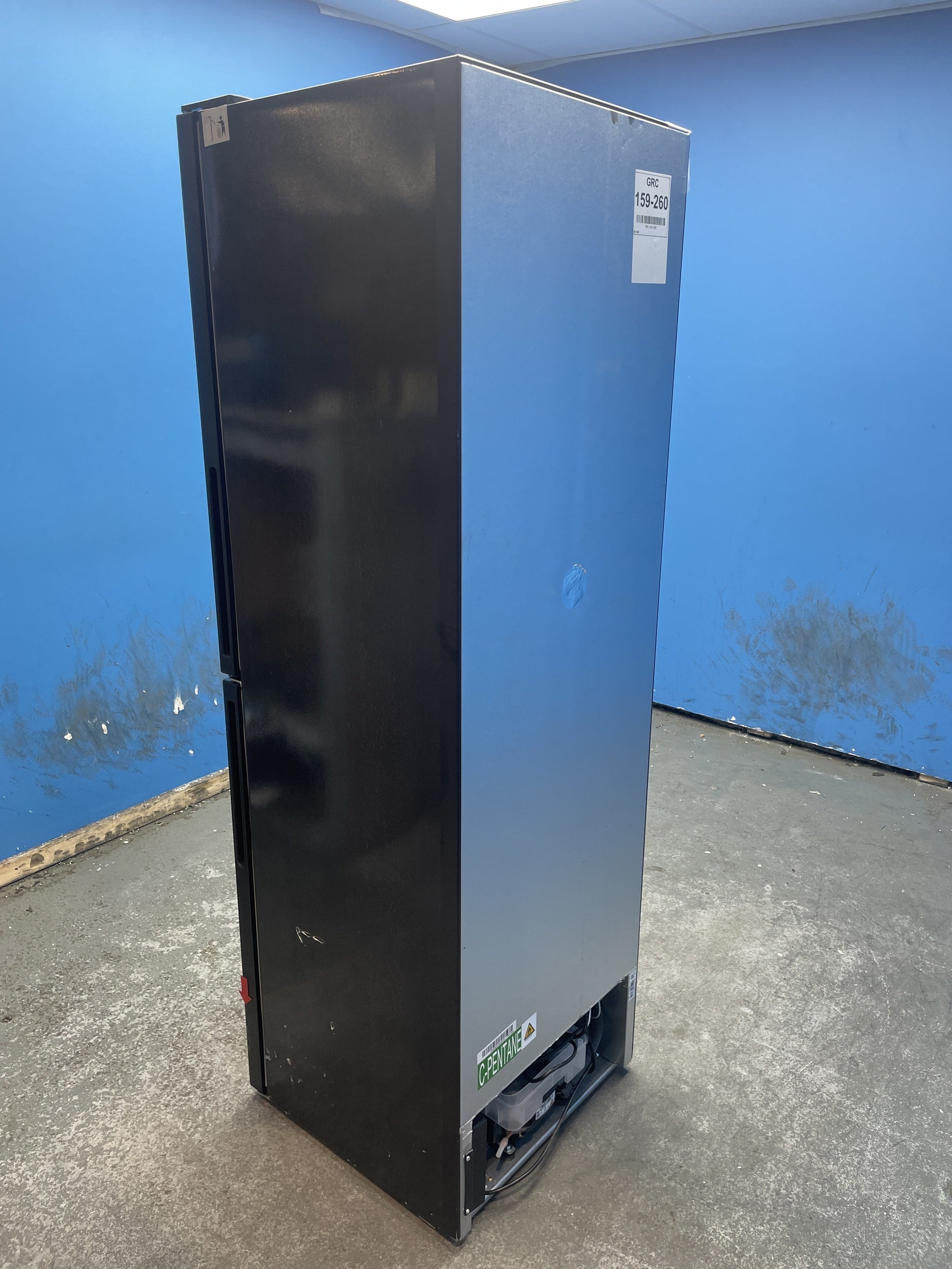 #GRC-159-260 - Hoover HVT3CLECKIHB 235 Litre Combi Fridge Freezer