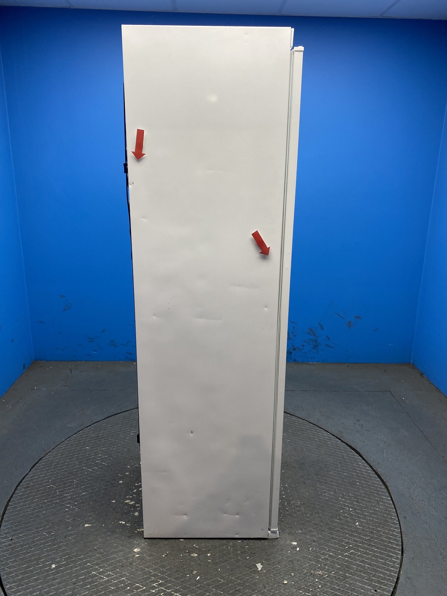 Montpellier MITL294 Integrated Tall 294 Litre Larder Fridge