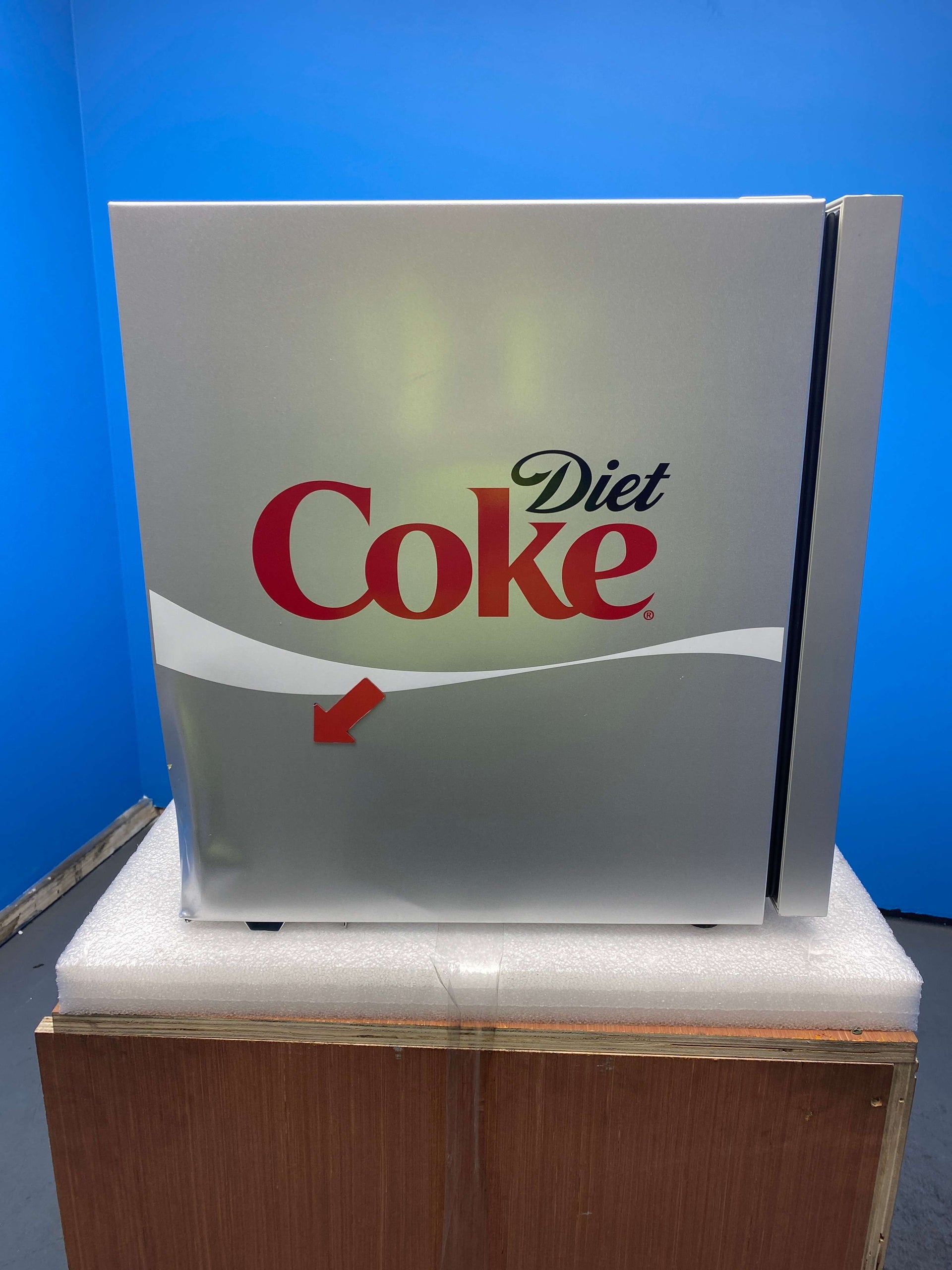 Husky HU0209 Diet Coke Drinks Cooler