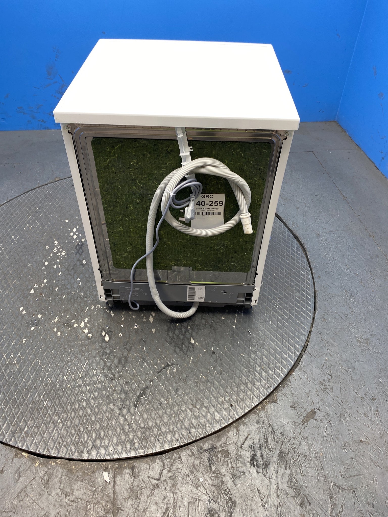 Bosch SMS4EMW06G Series 4 14 Place Setting Dishwasher