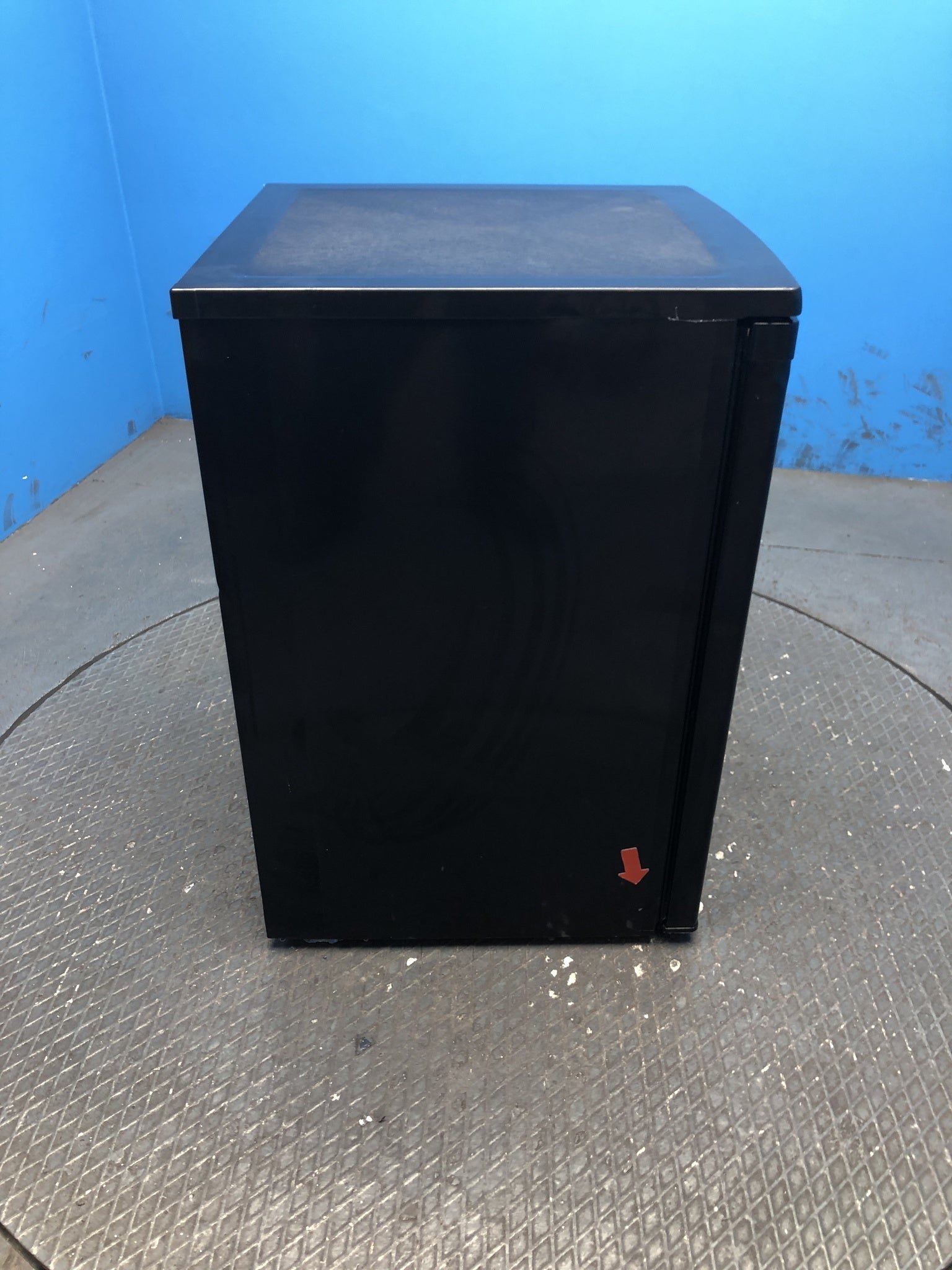 Igenix IG155B 109 Litre Under Counter Fridge with Ice Box