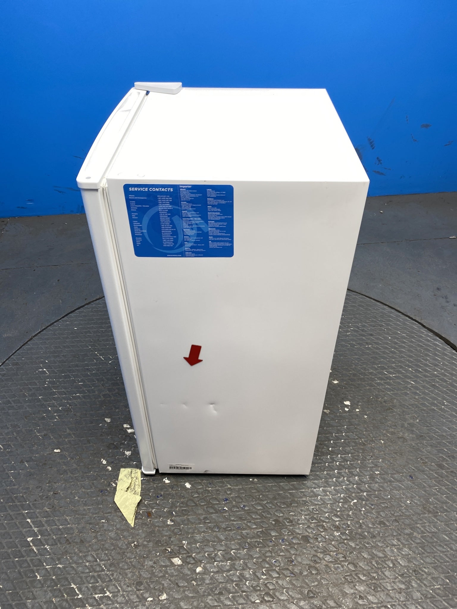 Midea MDRD125FGF01 80 Litre Under Counter Fridge
