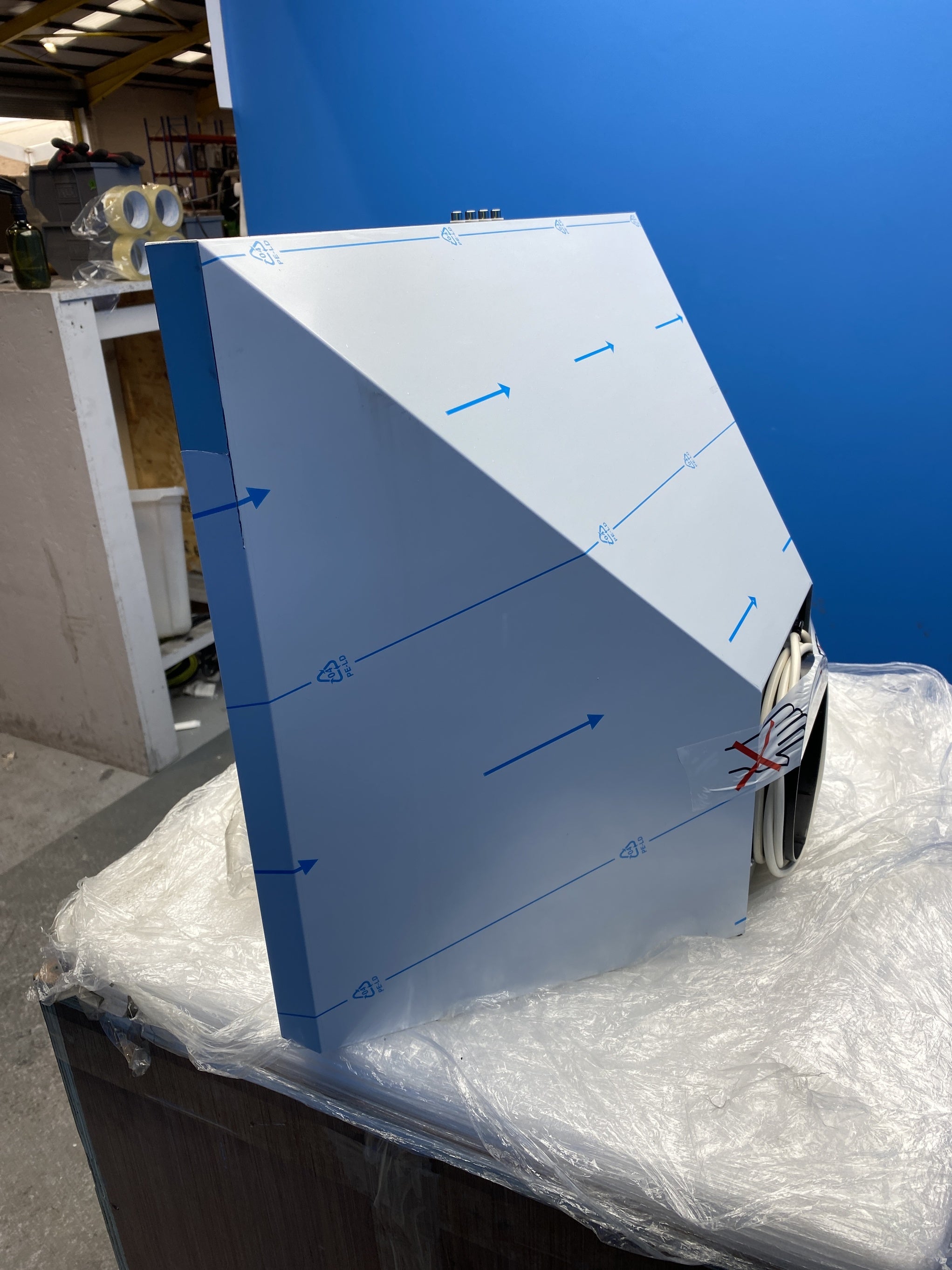 #GRC-150-209 - AEG LFC316X 60cm Stainless Steel Pyramid Chimney Hood