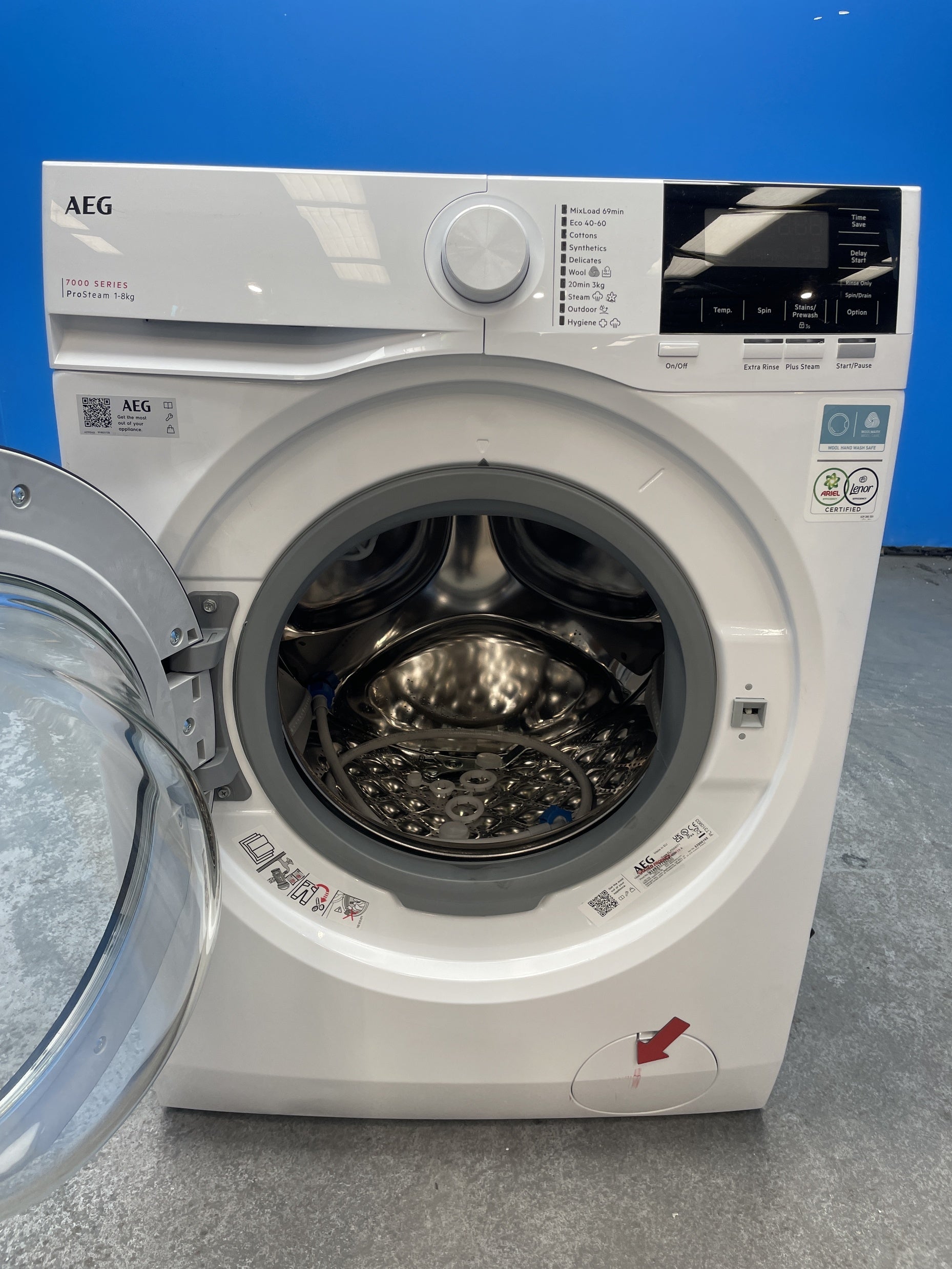 #GRC-158-277 - AEG LFR71864B 8kg 1600rpm ProSteam Washing Machine